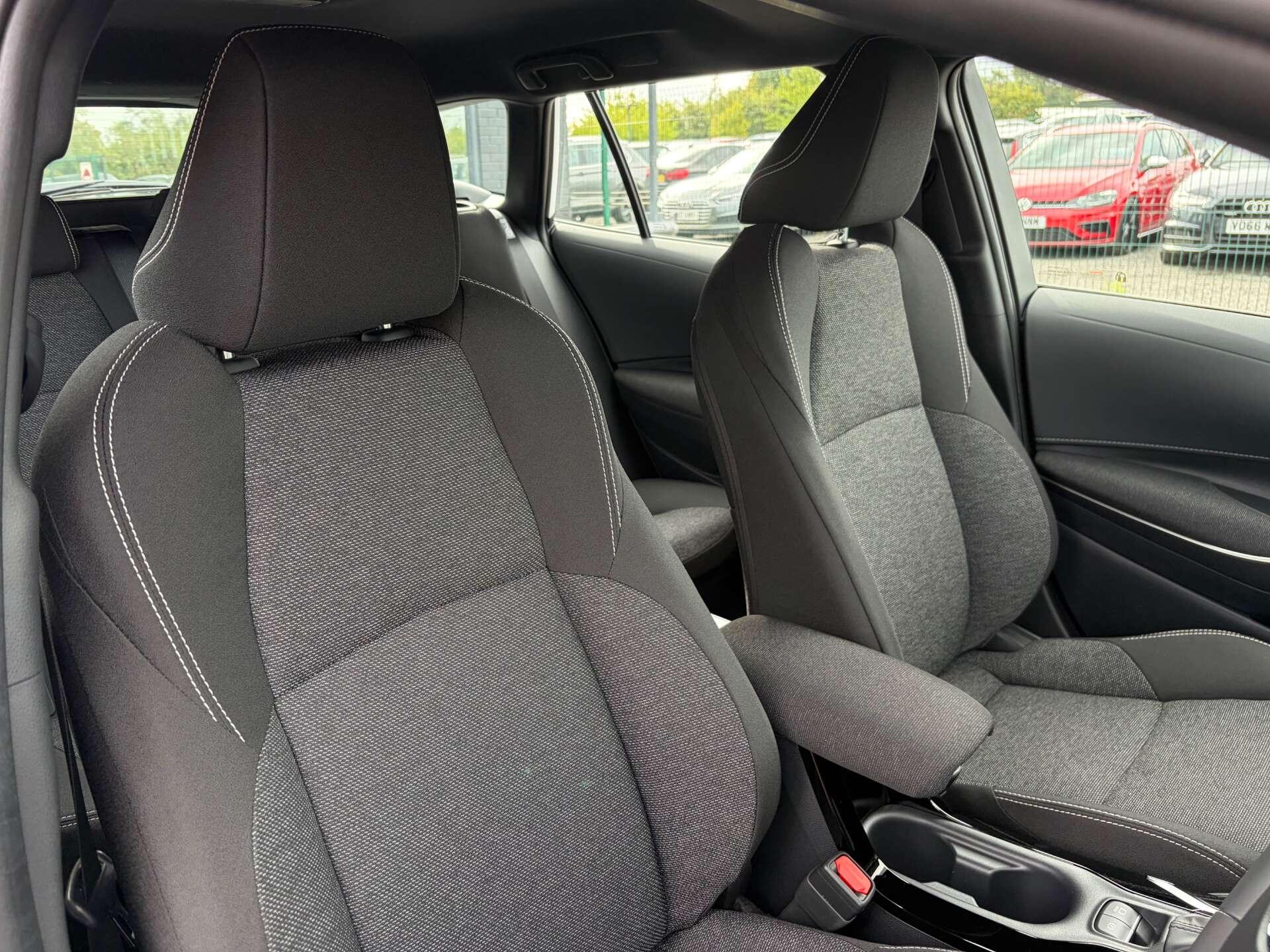 Toyota Corolla view 35