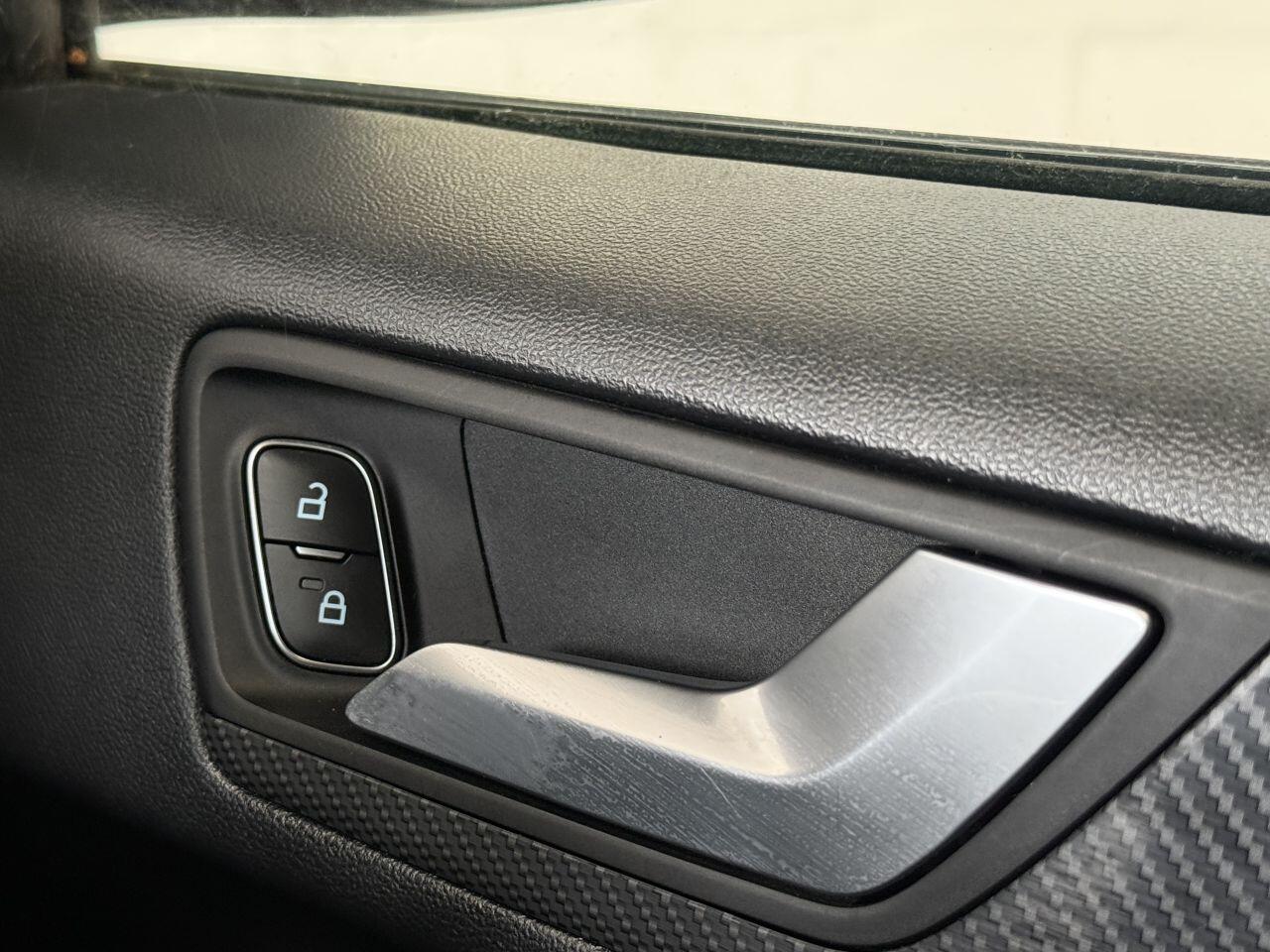 Ford Focus view 45