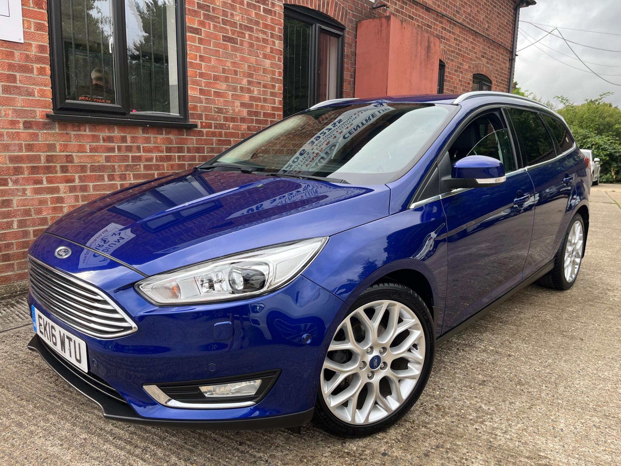 Ford Focus view 53