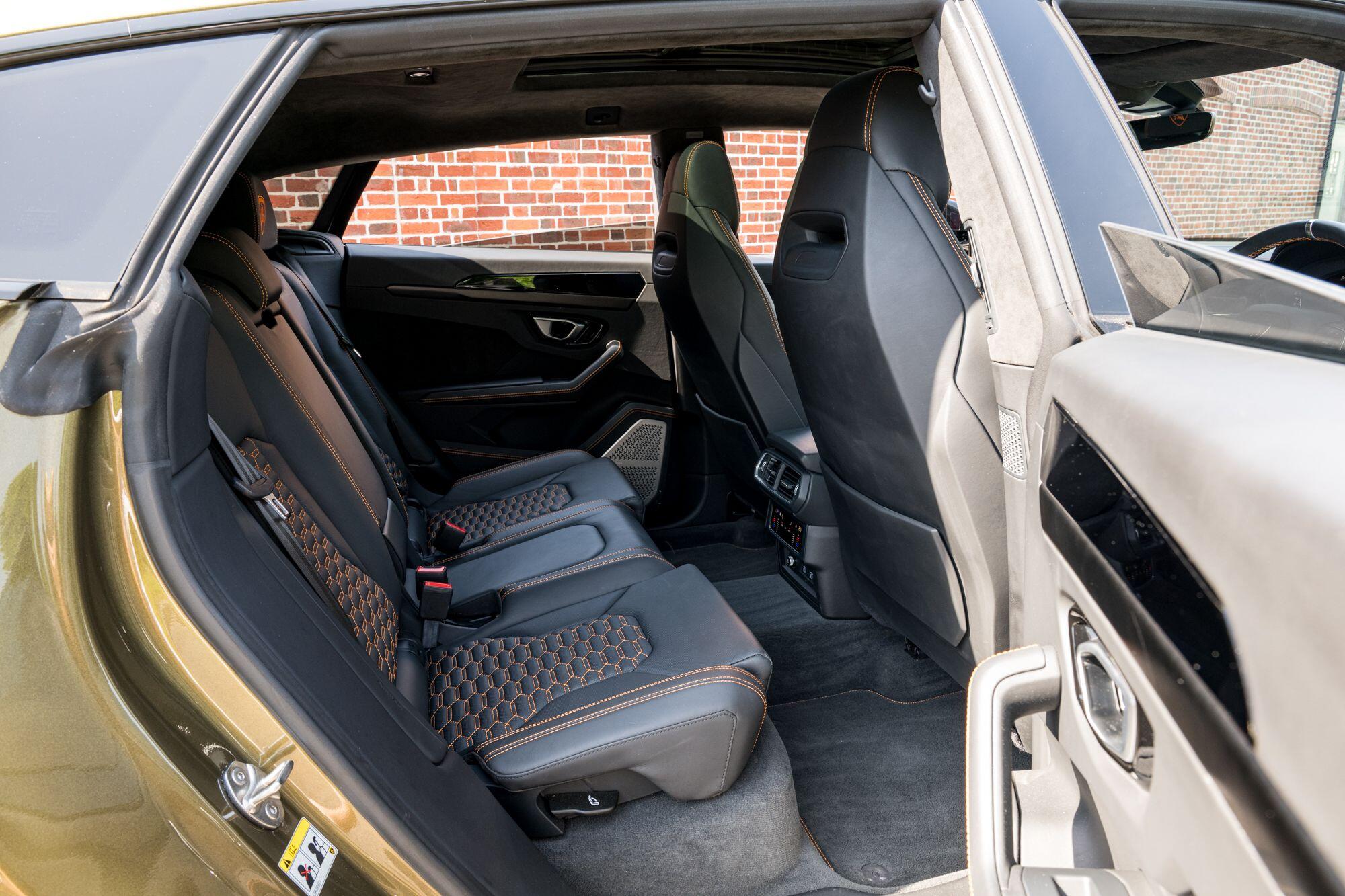 Lamborghini Urus view 41