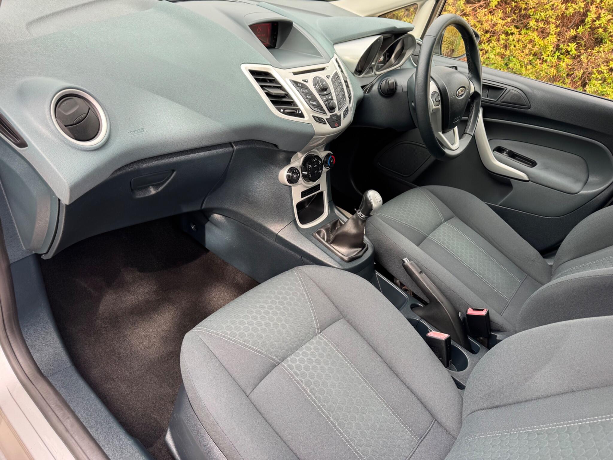 Ford Fiesta view 11