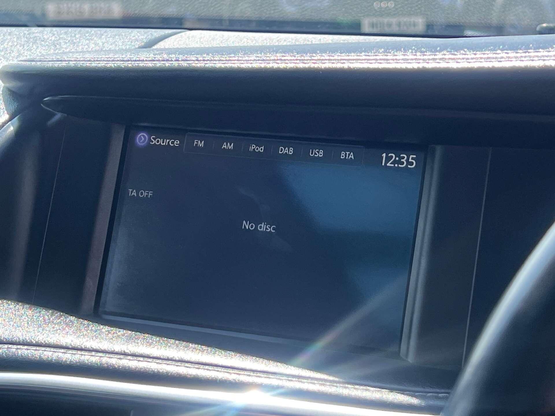 Infiniti Q30 view 30