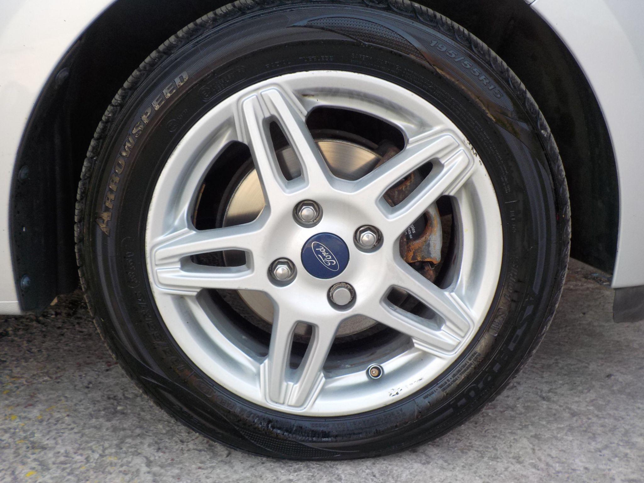 Ford Ka+ 1.2 Ti-VCT Zetec Euro 6 5dr