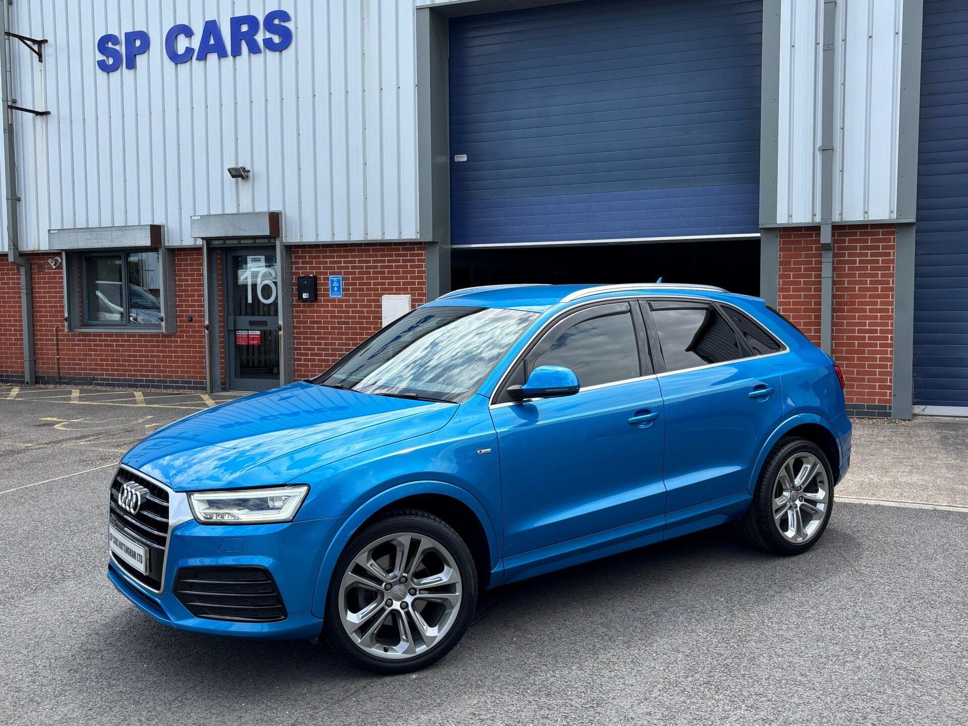 Audi Q3 view 13
