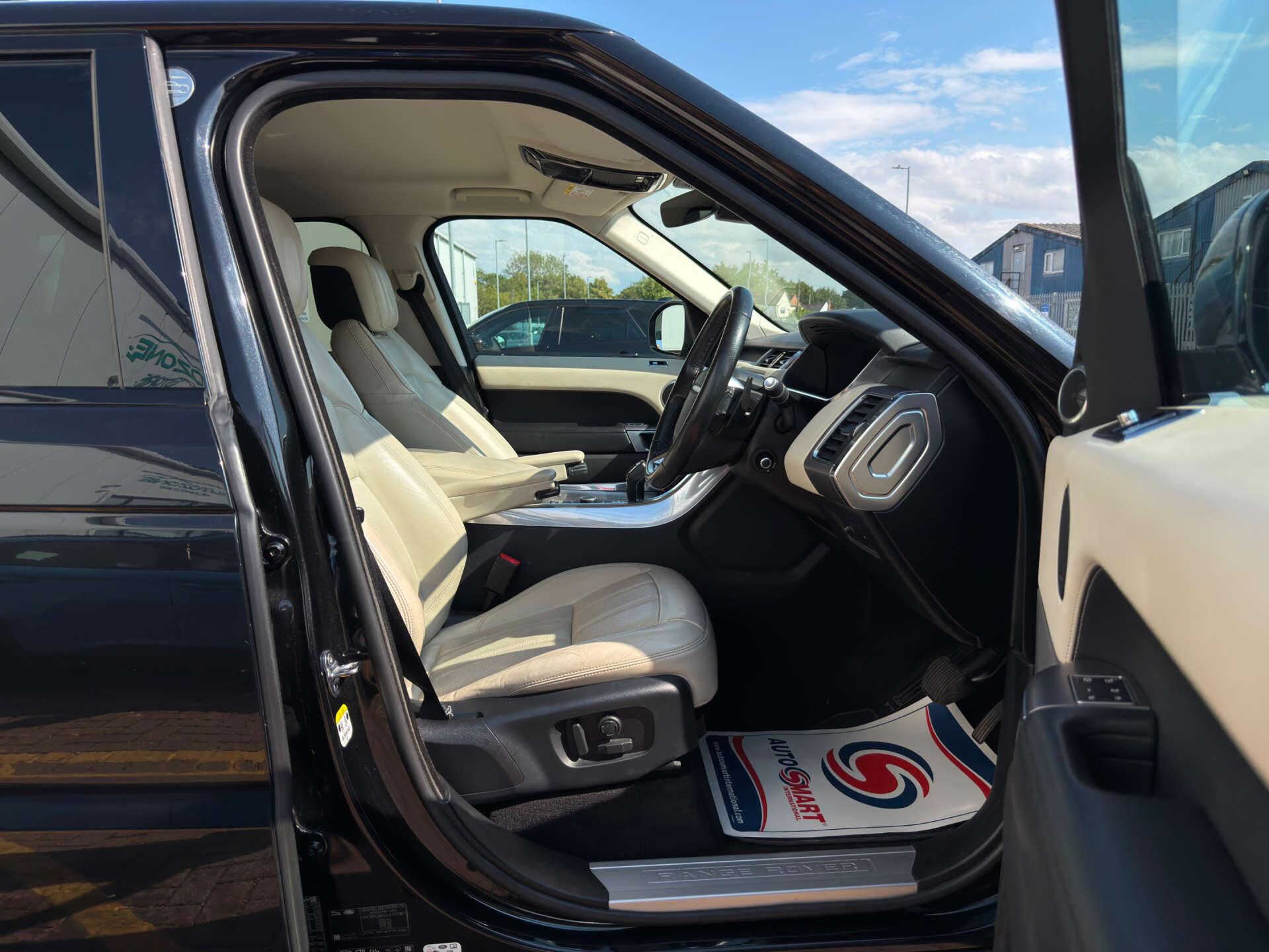 Land Rover Range Rover Sport view 23