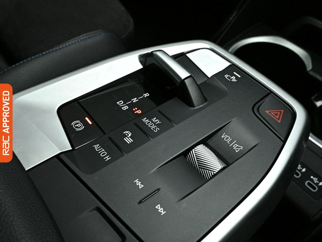 BMW Ix1 view 27