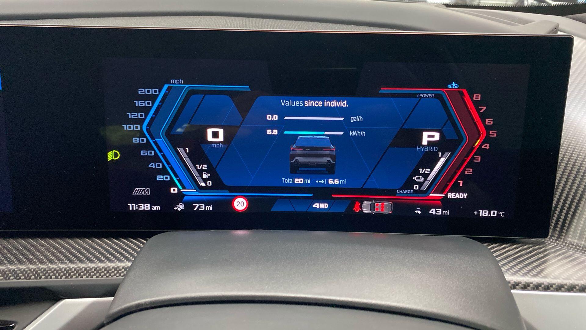 BMW XM view 32
