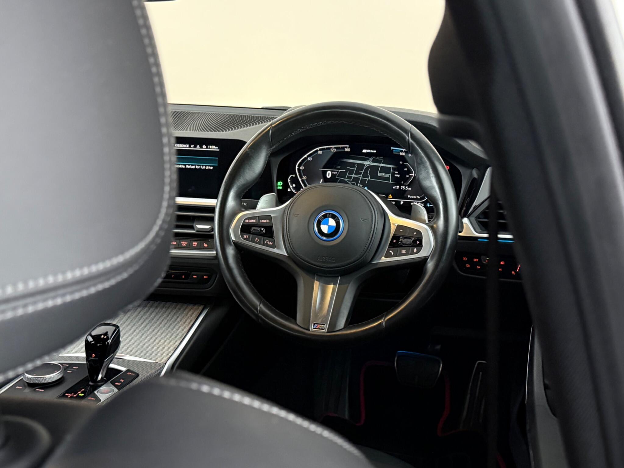 BMW 3 Series view 13