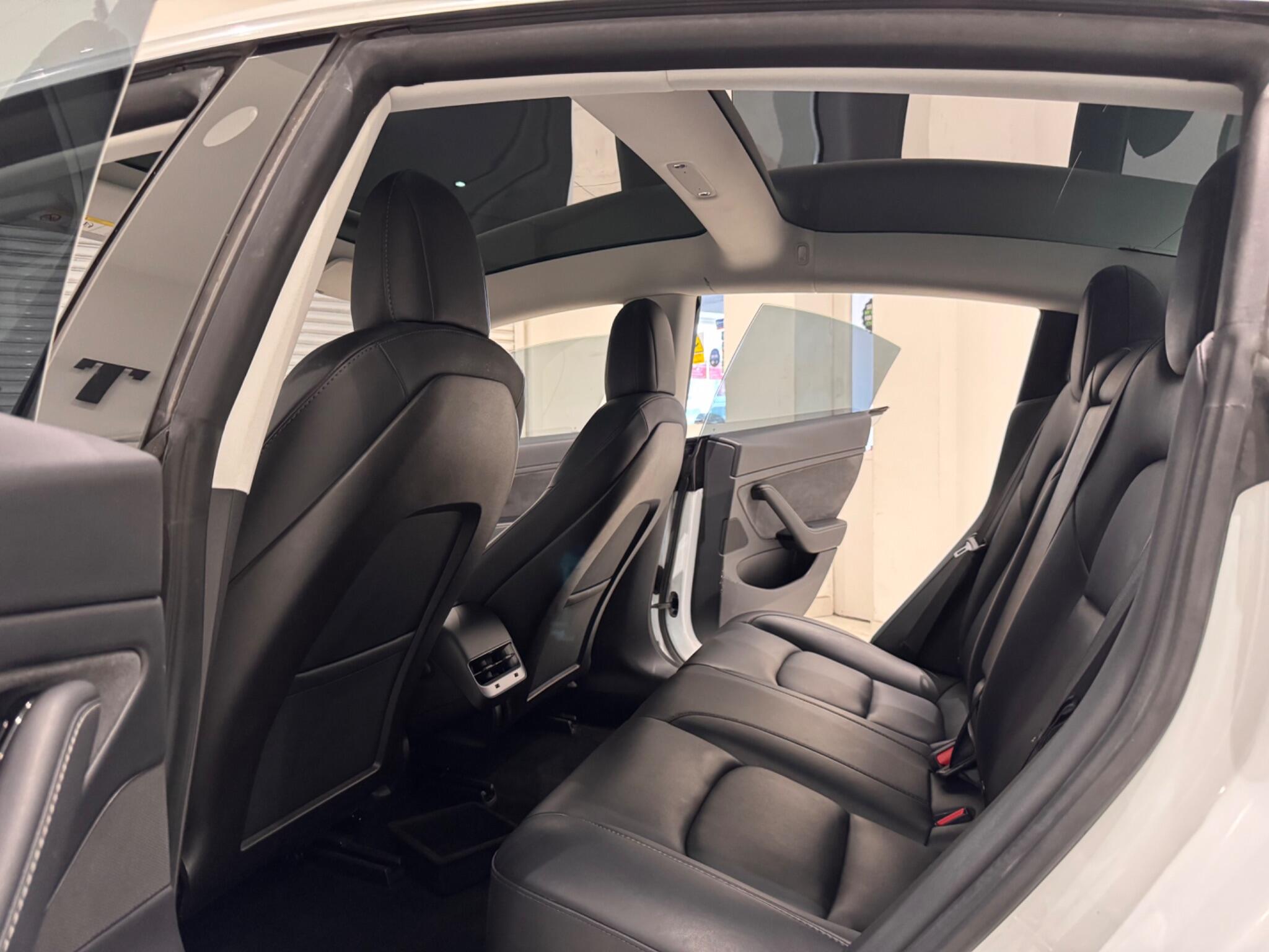 Tesla Model 3 view 10