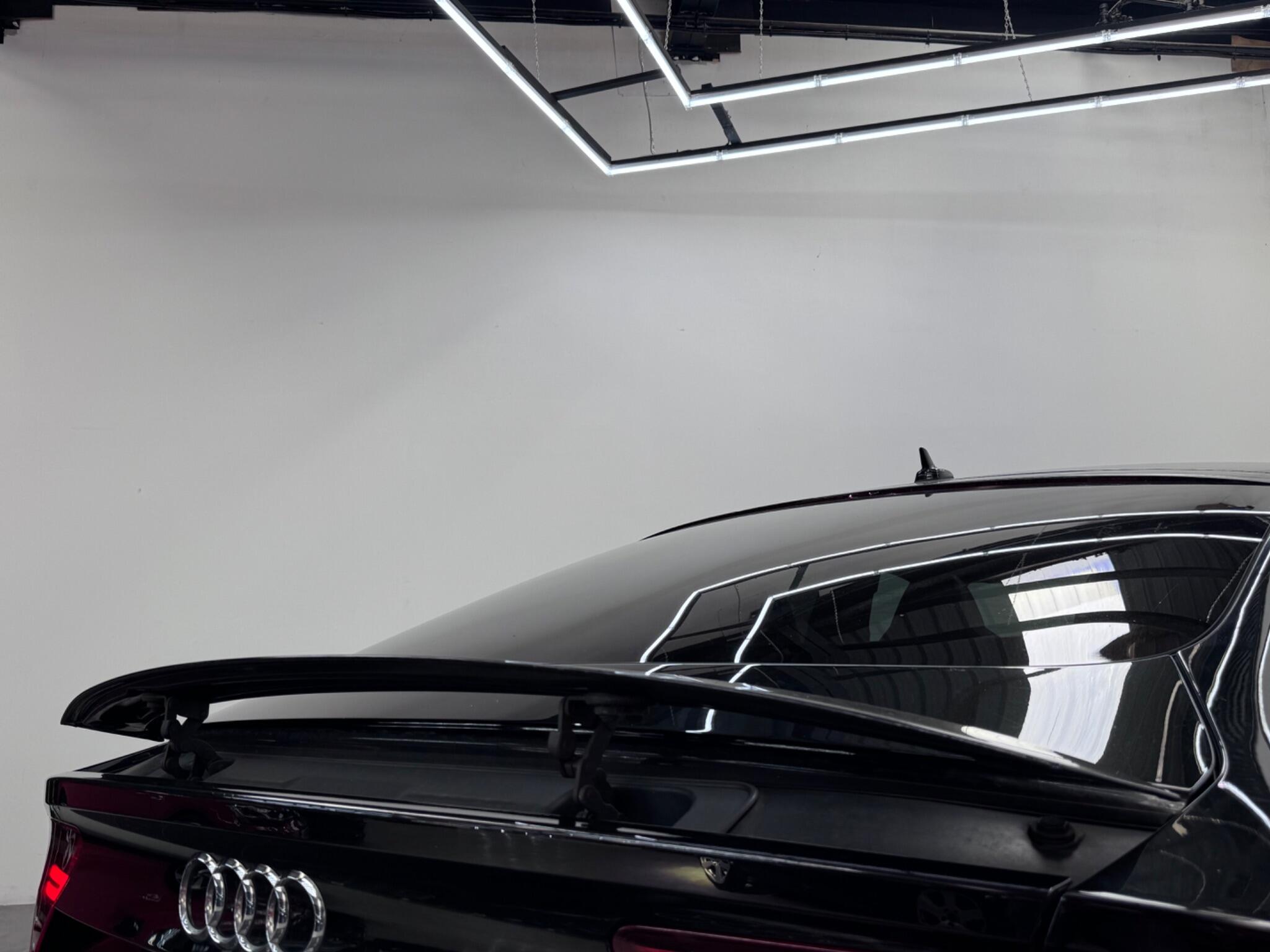 Audi RS7 view 14