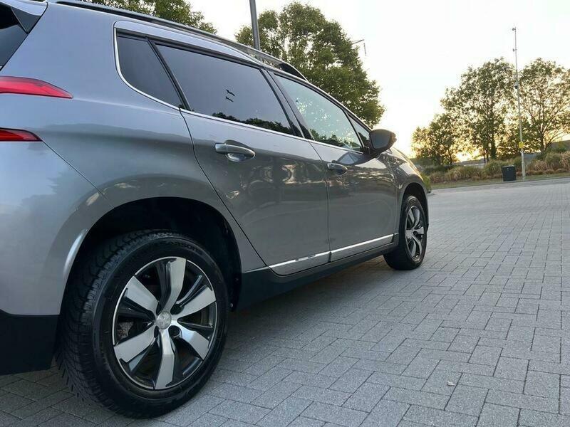2016 Peugeot 2008 1.2 PureTech Allure Euro 6 (s/s) 5dr • 15,159 miles image 18