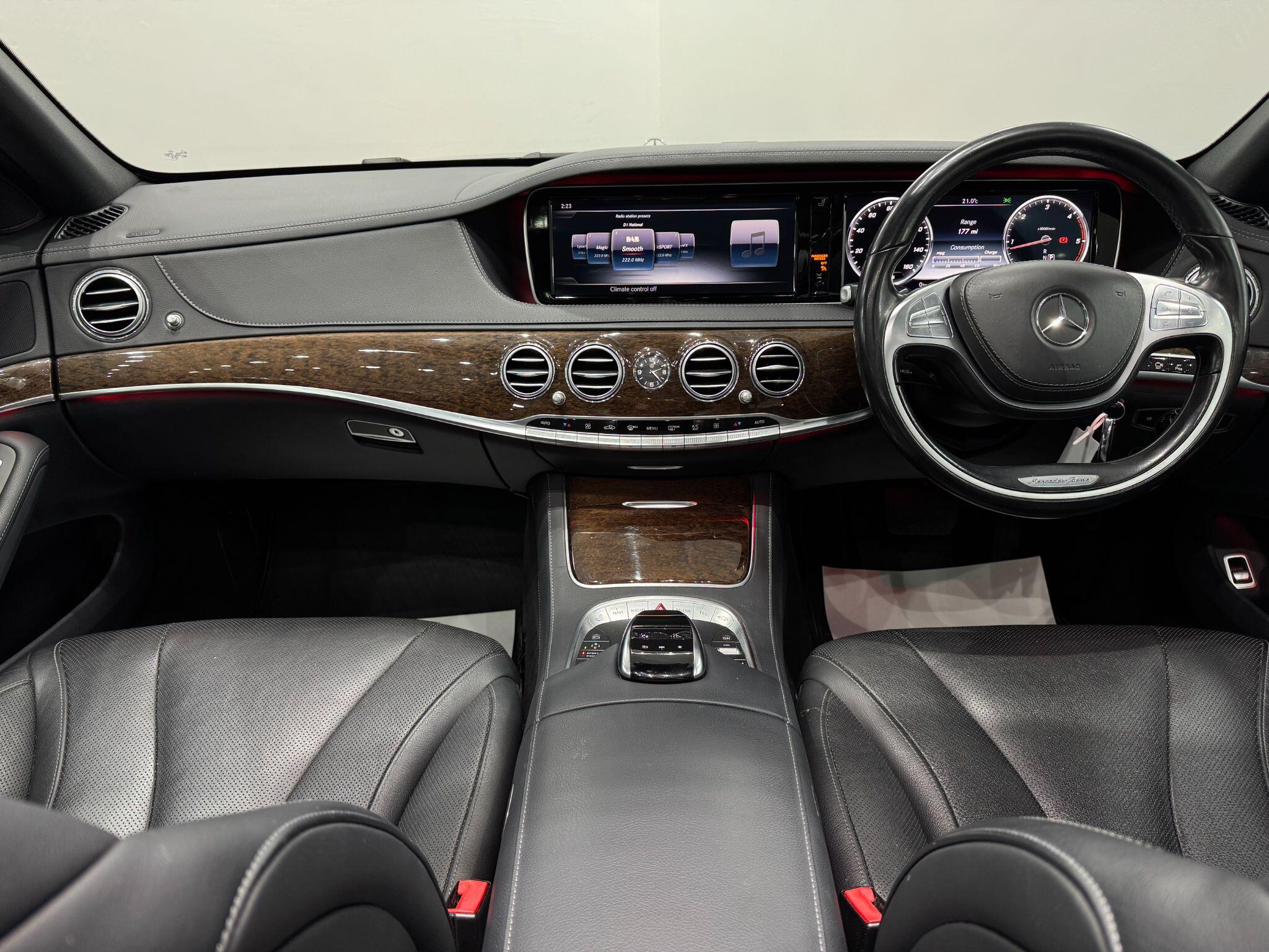 Mercedes-Benz S-Class view 47