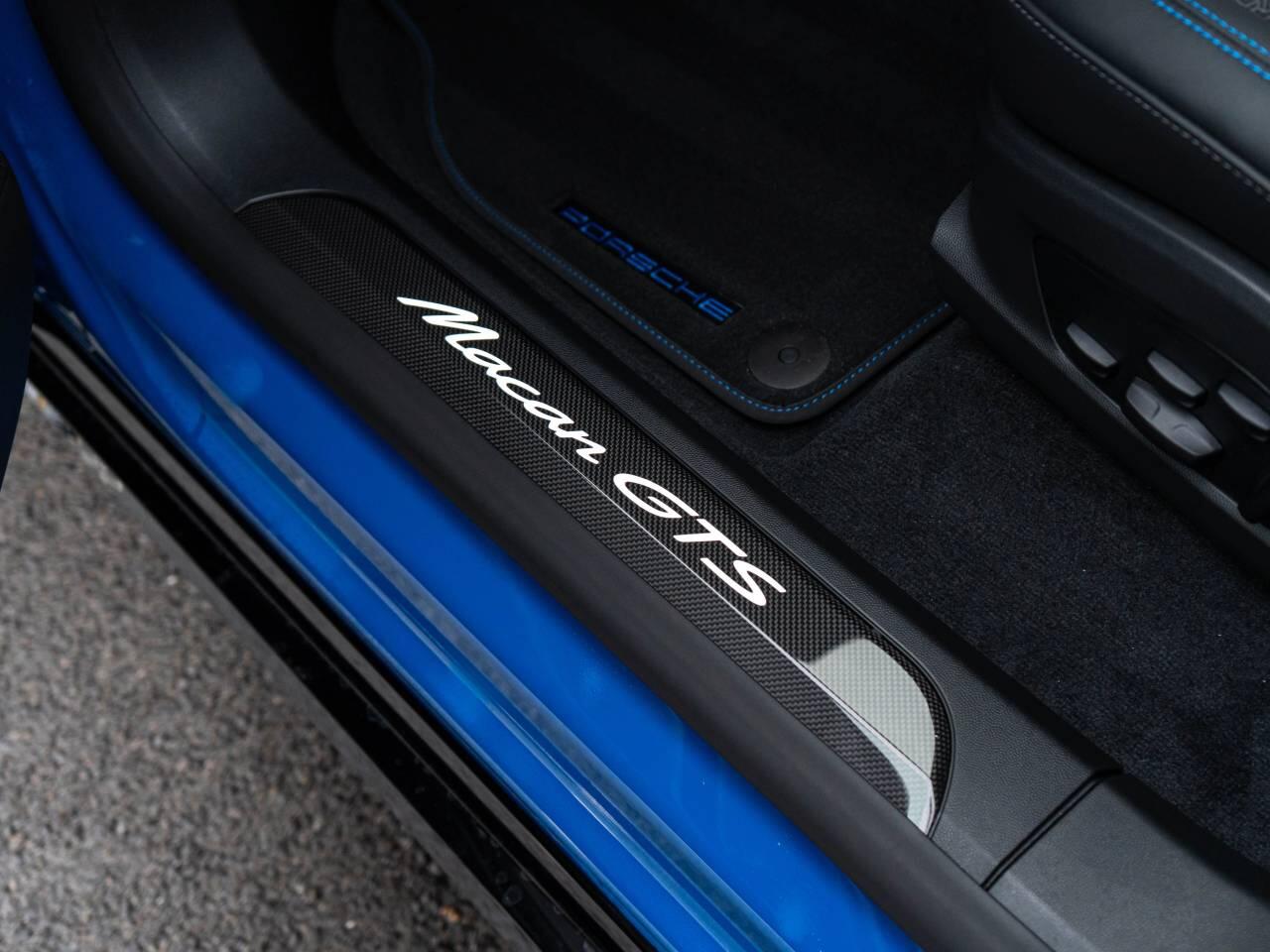 Porsche Macan view 42