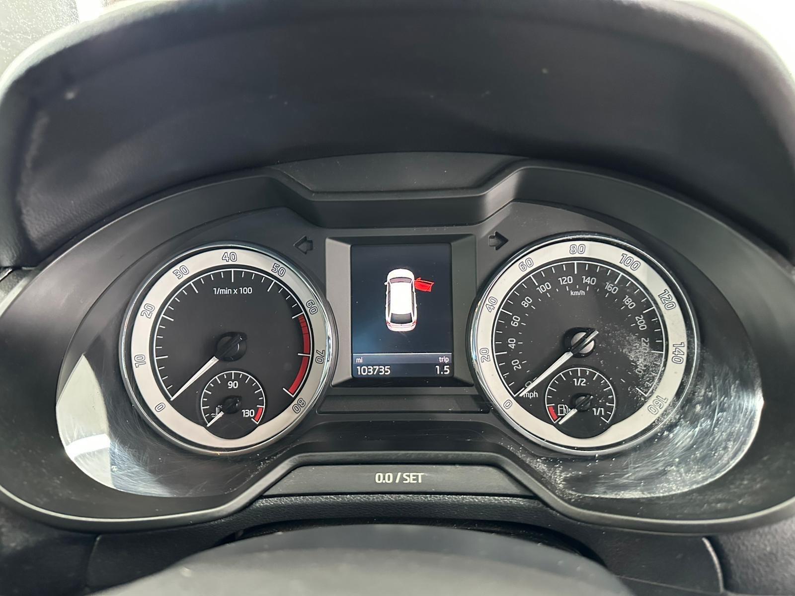 Skoda Octavia view 45