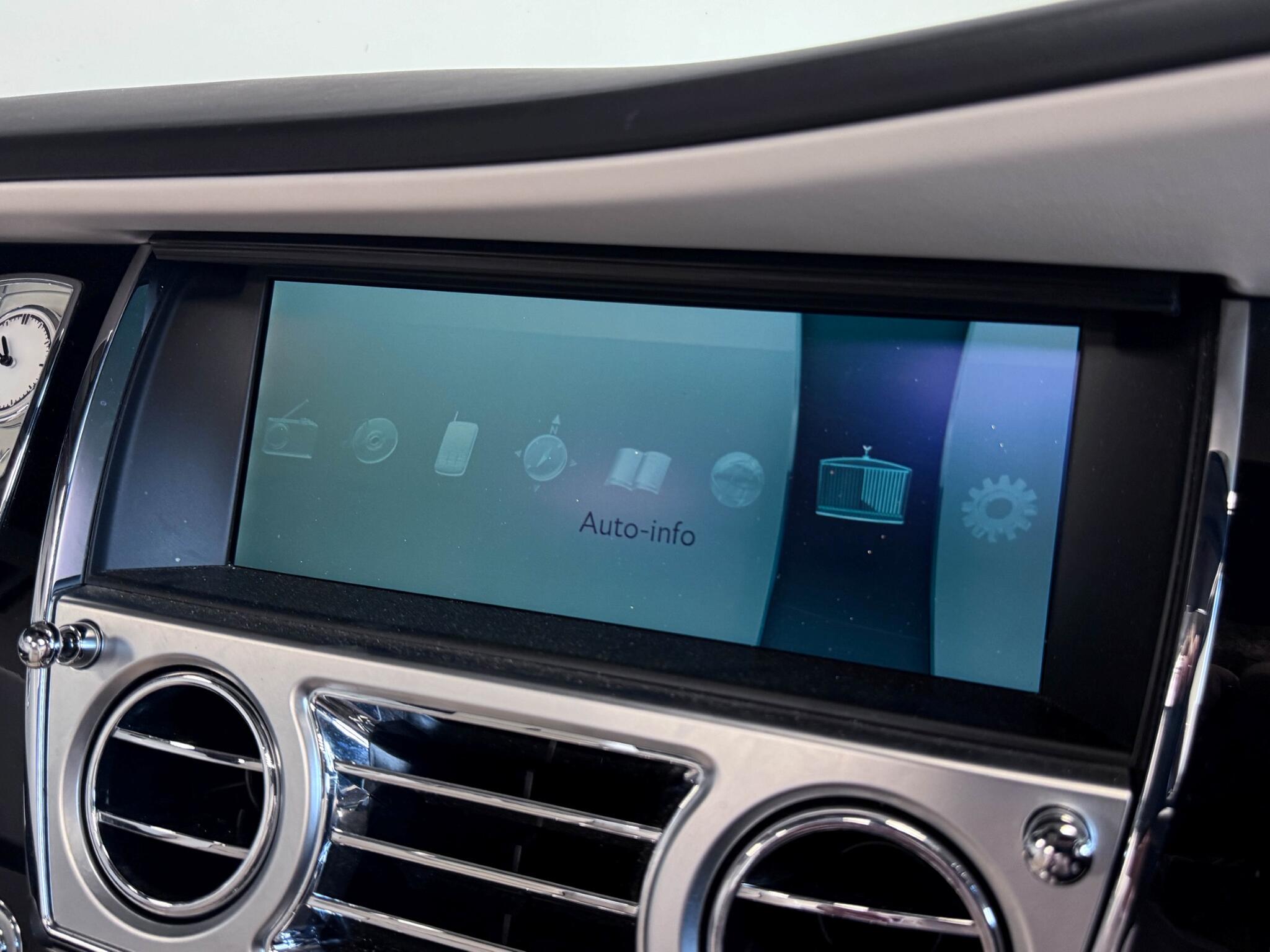 Rolls-Royce Dawn view 50