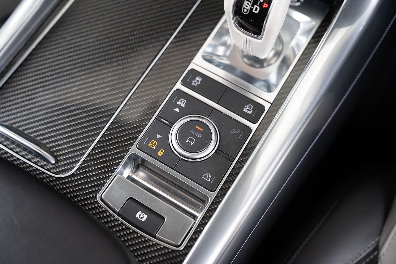 Land Rover Range Rover Sport view 35