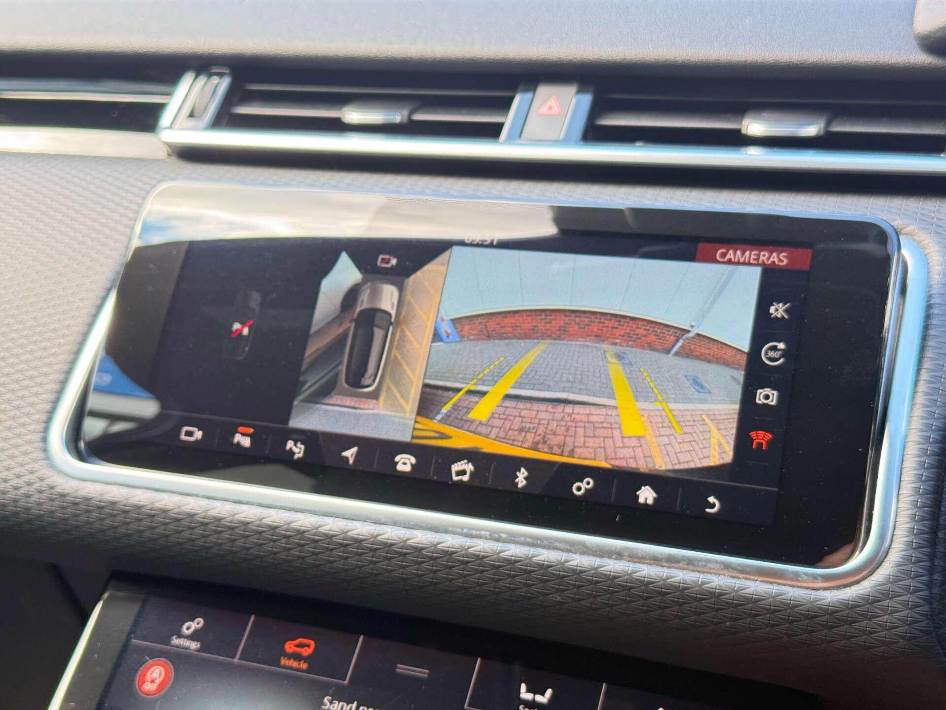 Land Rover Range Rover Velar view 12