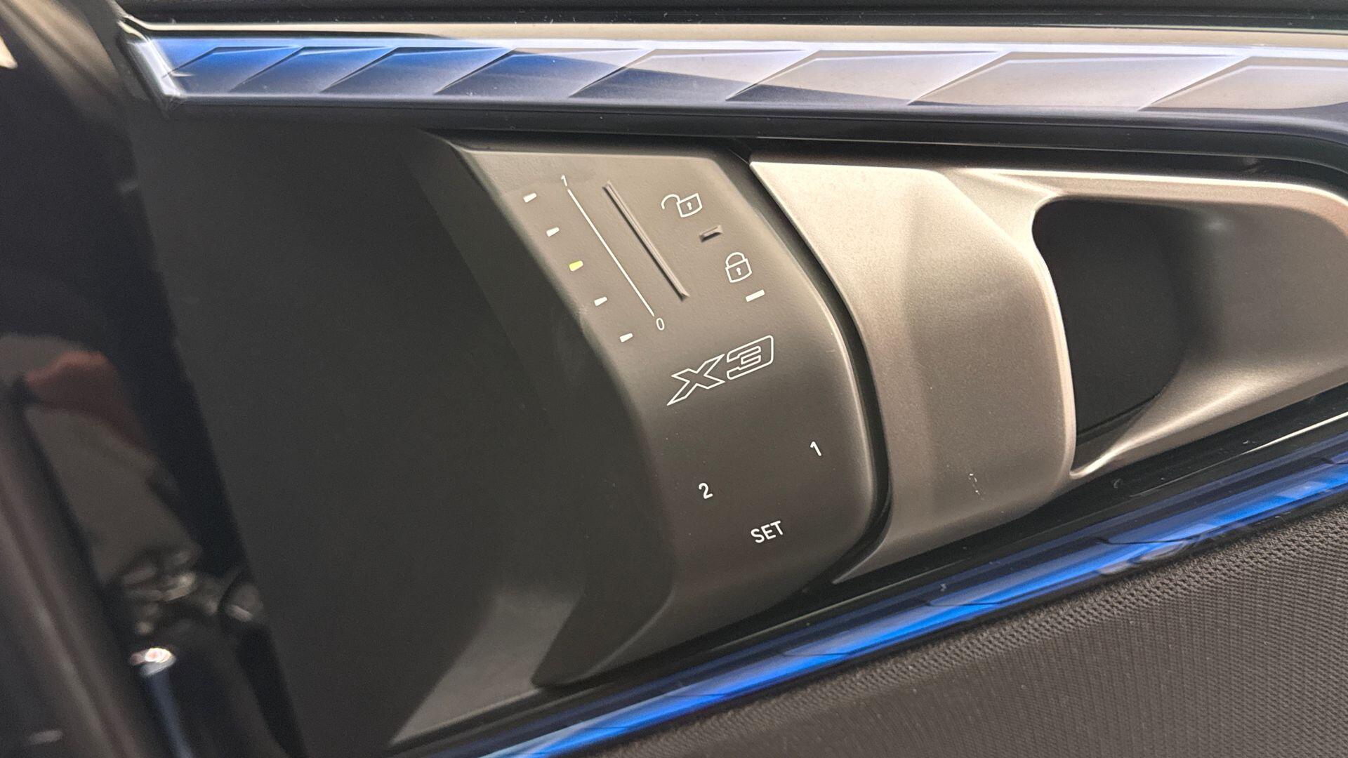BMW X3 view 30
