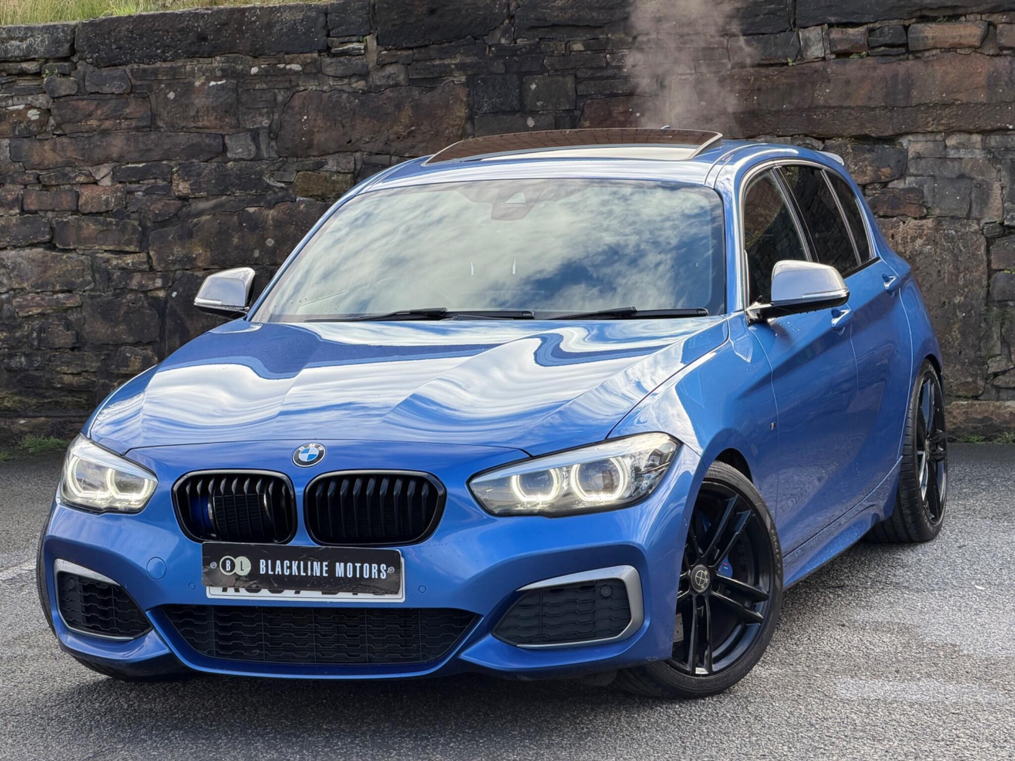 BMW 1 Series view 3