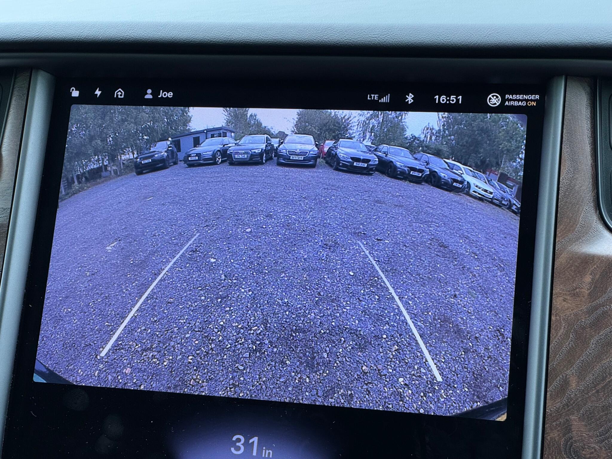 Tesla Model X view 41