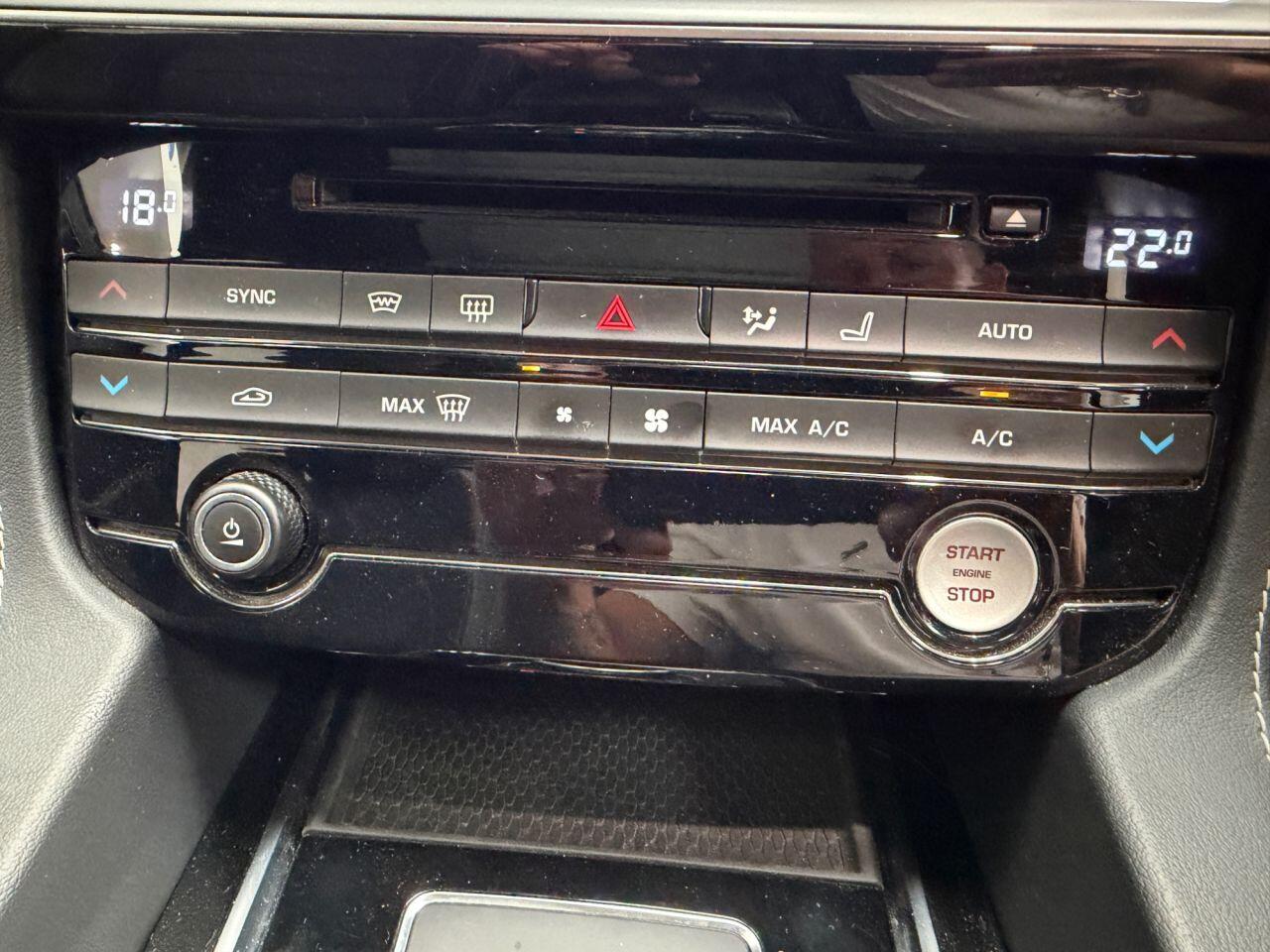Jaguar F-Pace view 36