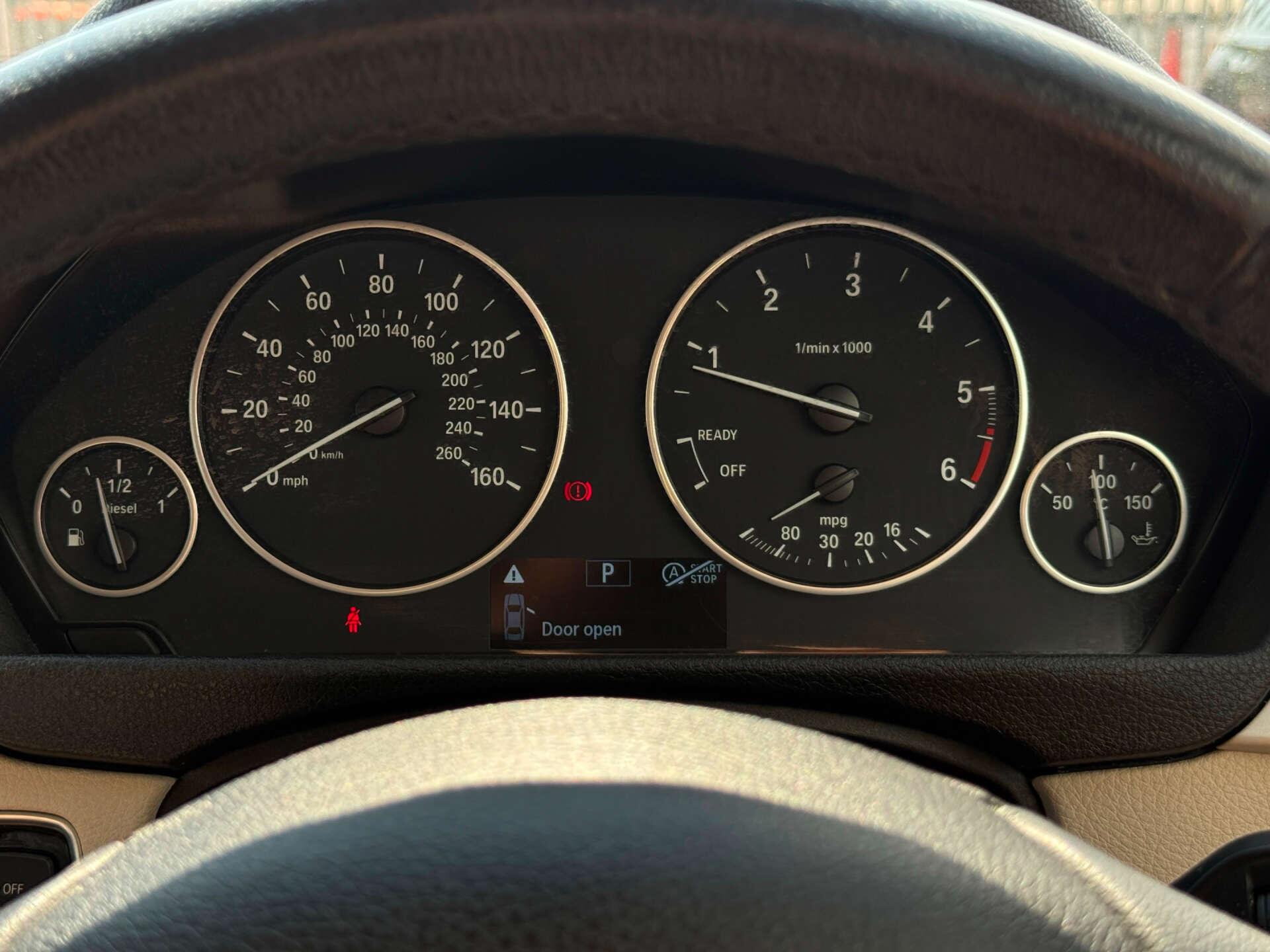 BMW 3 Series view 52