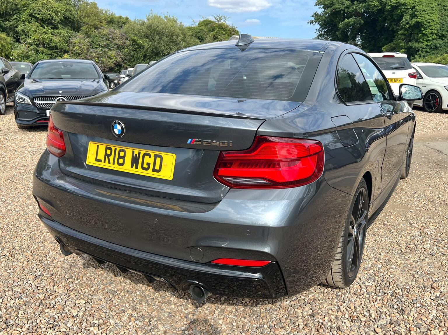 BMW 2 Series view 4