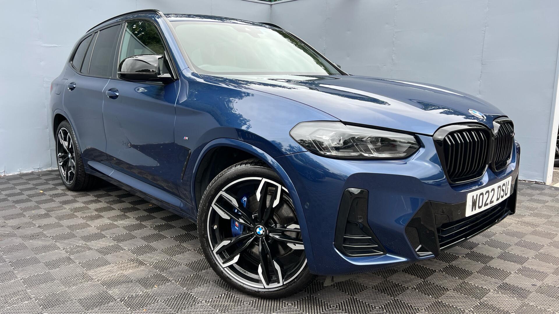BMW X3 view 24