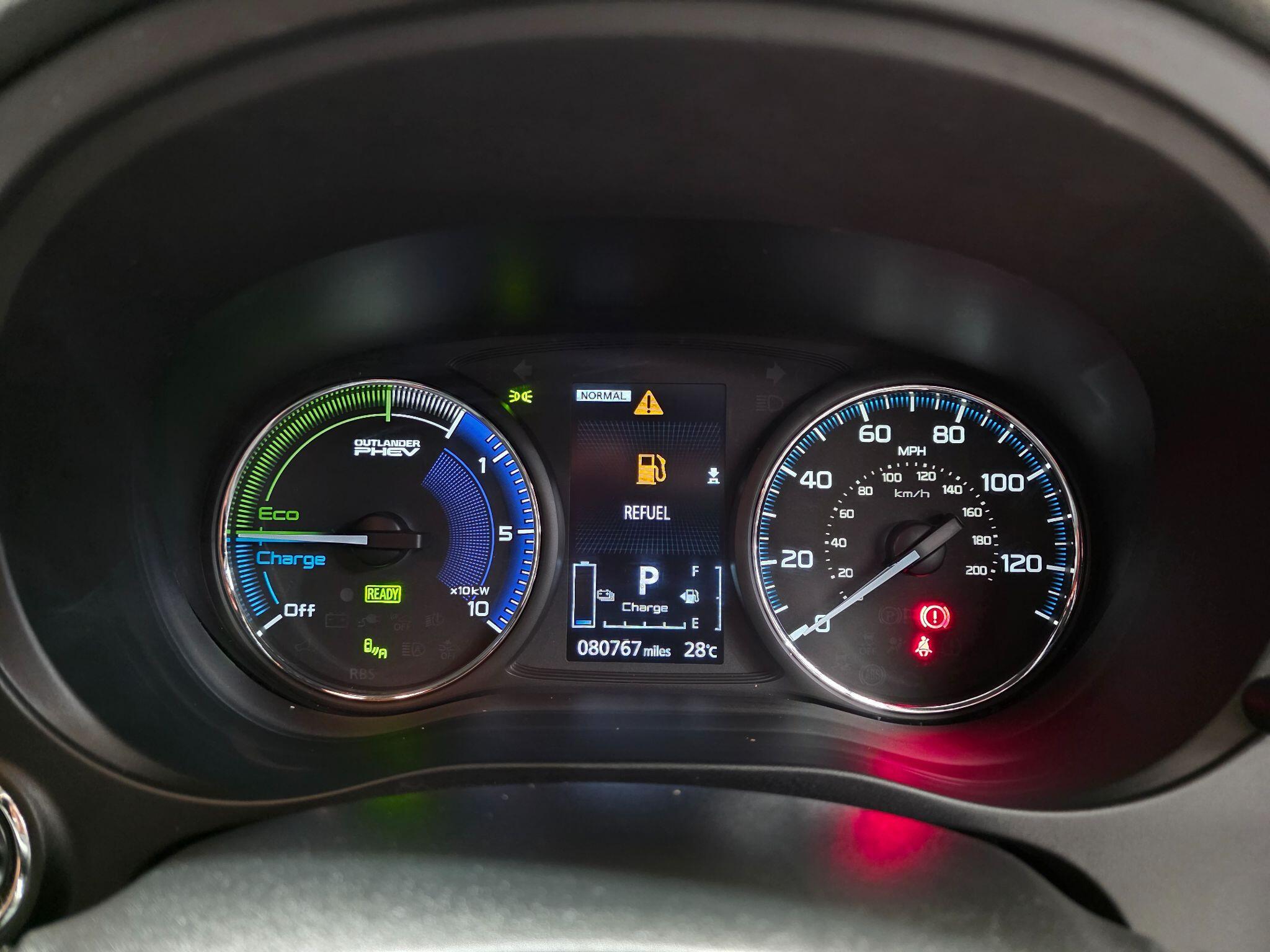 Mitsubishi Outlander view 10