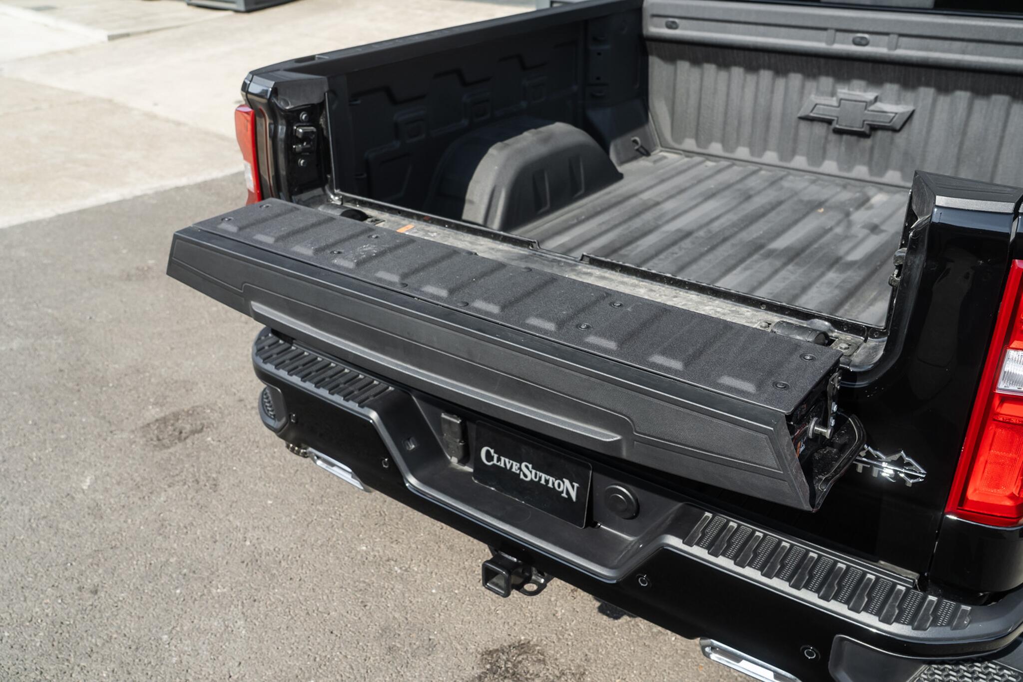 Chevrolet Silverado view 69