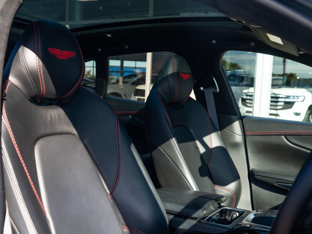 Aston Martin DBX view 10