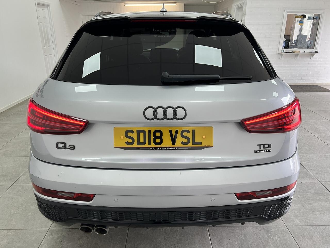Audi Q3 view 4