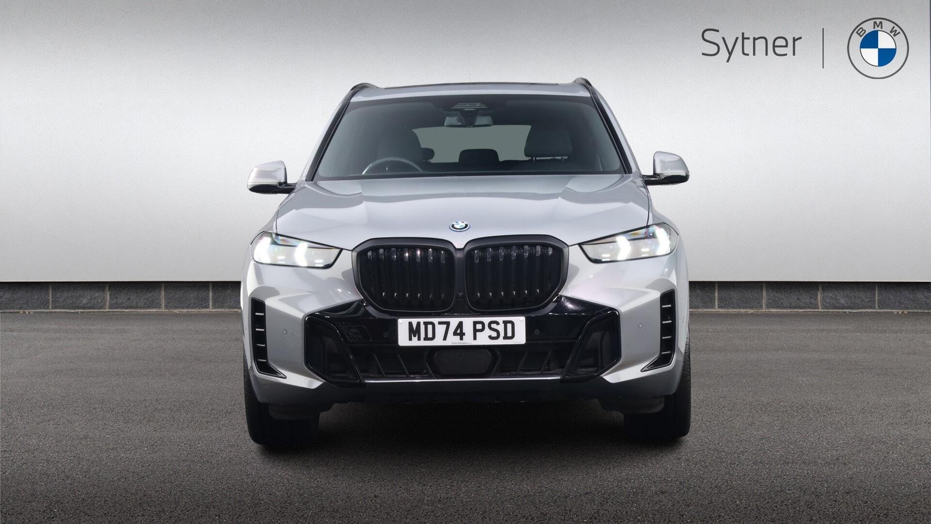 BMW X5 view 16