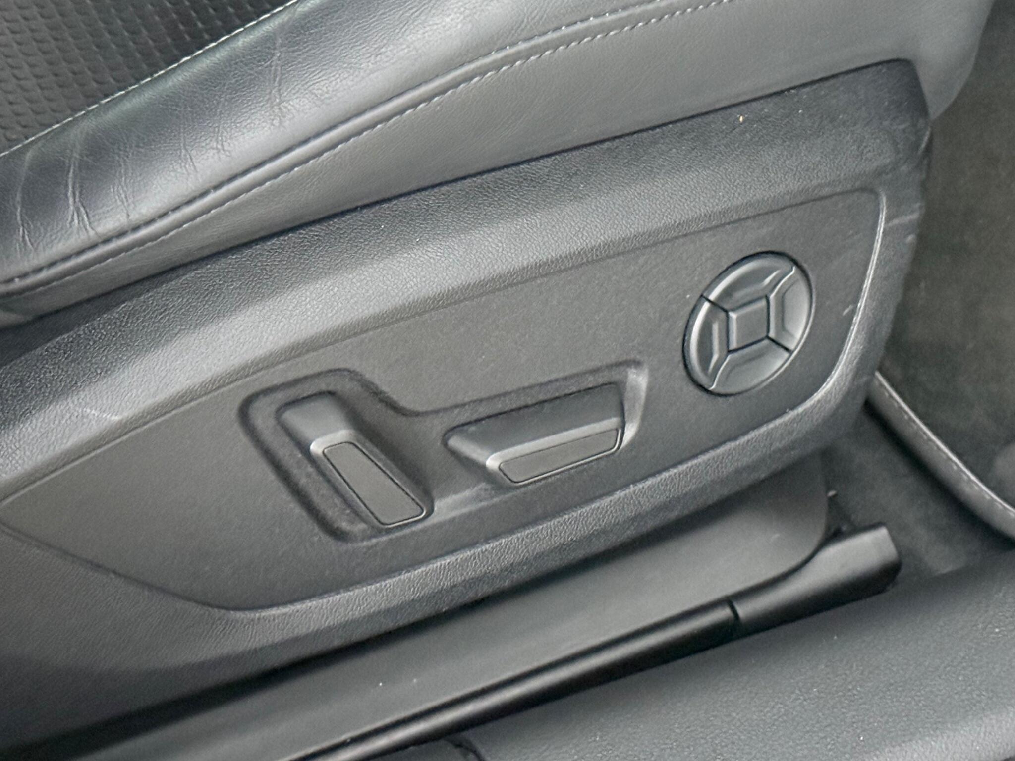 Audi A6 view 32