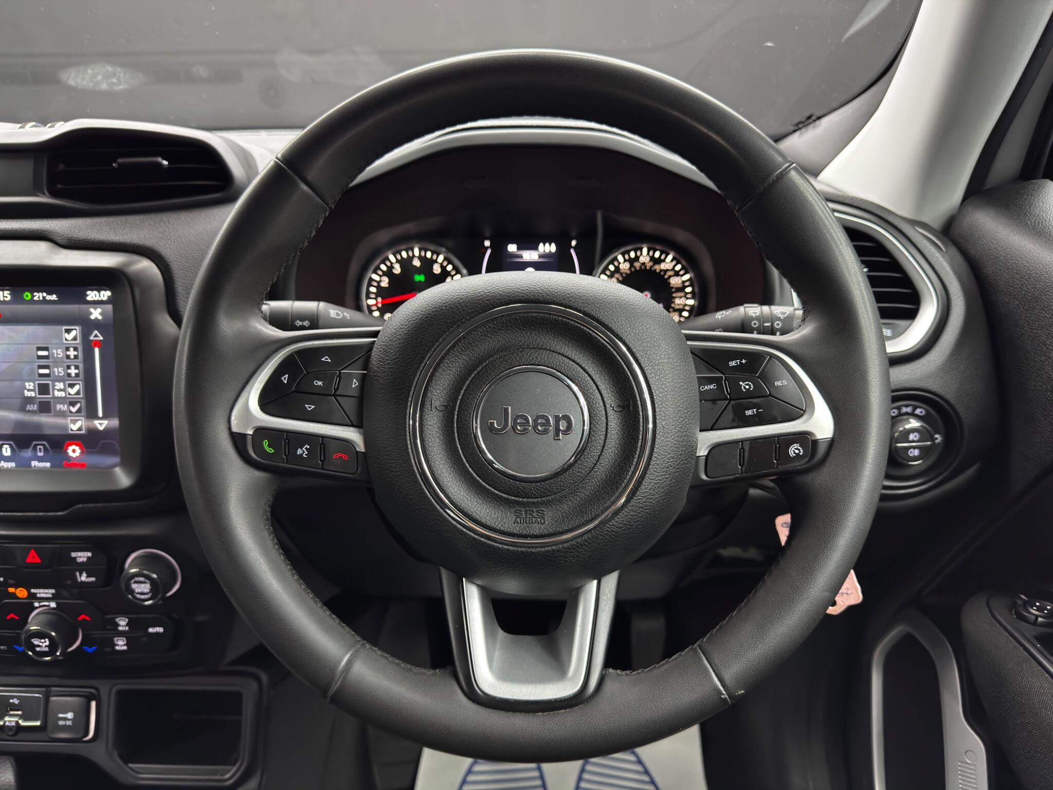 Jeep Renegade view 19