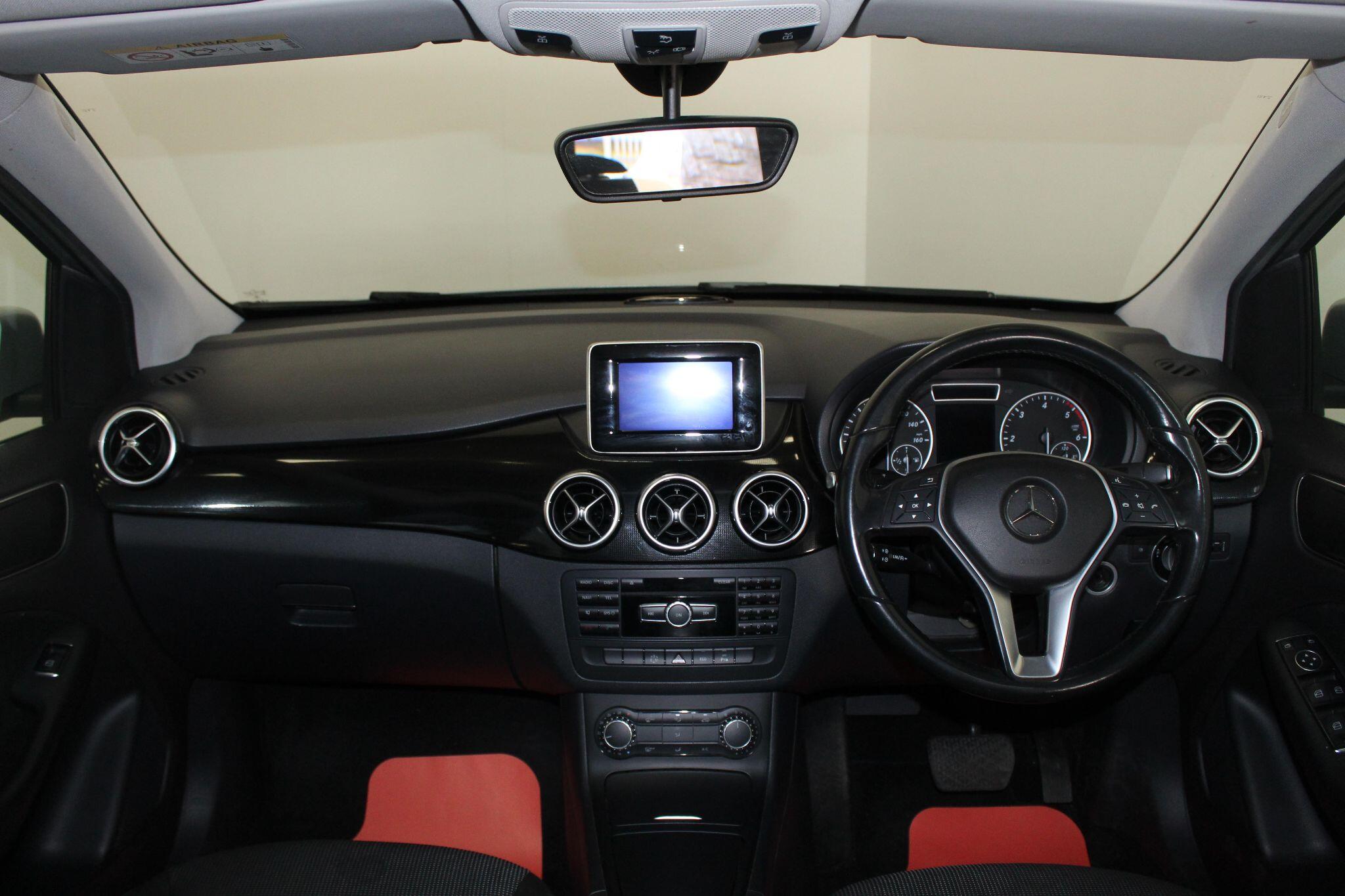 Mercedes-Benz B-Class view 27