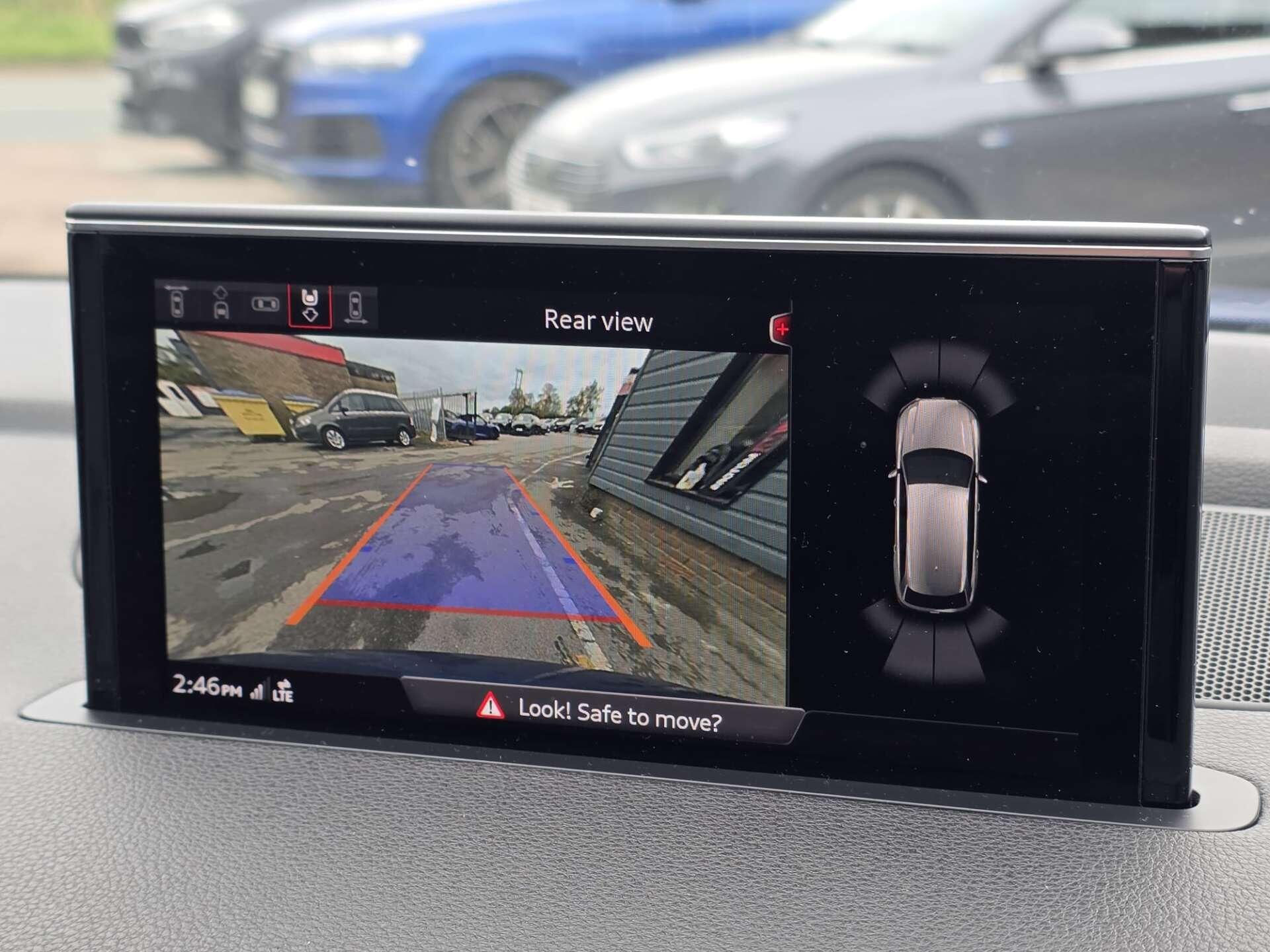 Audi SQ7 view 53