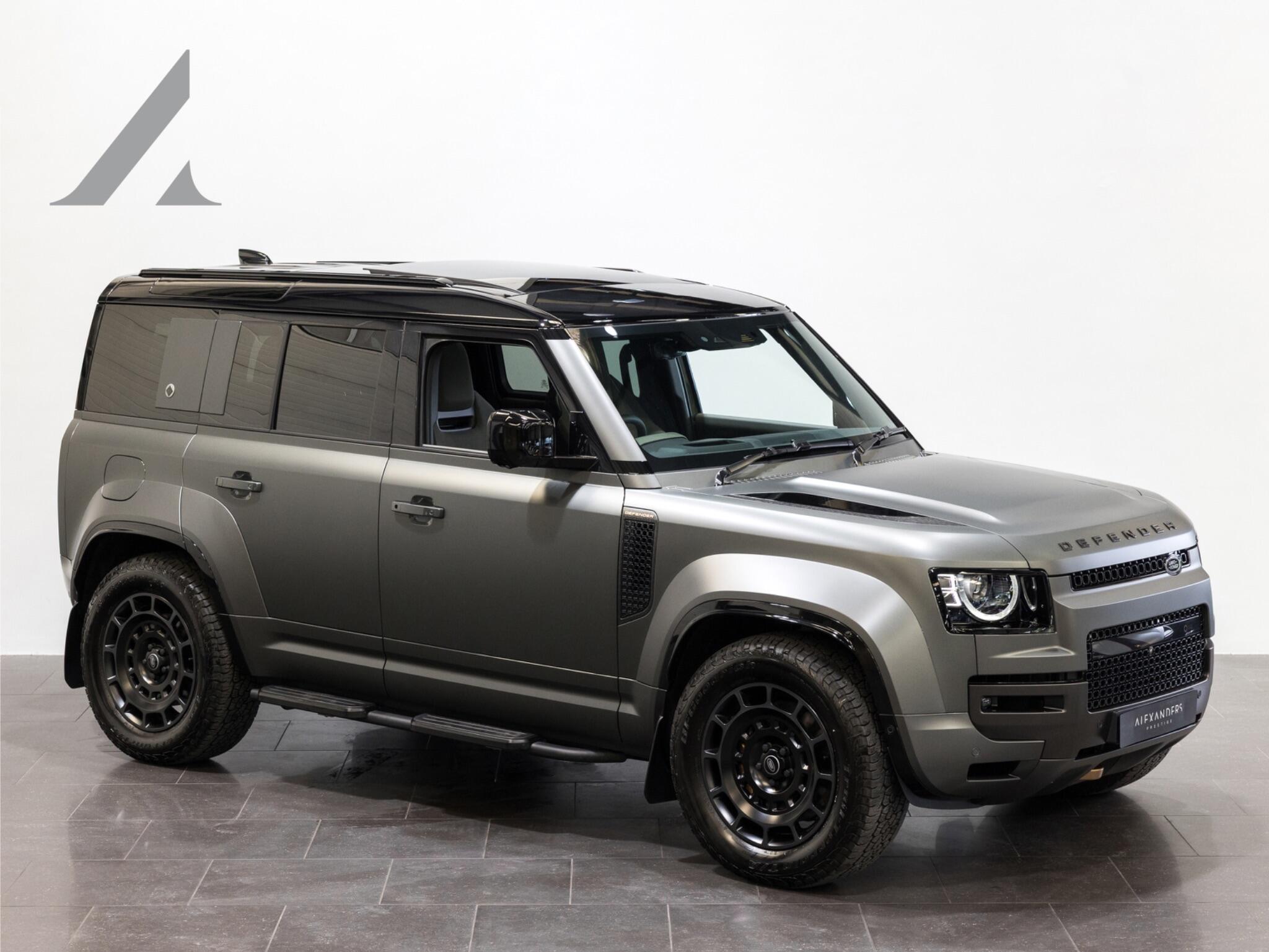 Land Rover Defender 110 main image