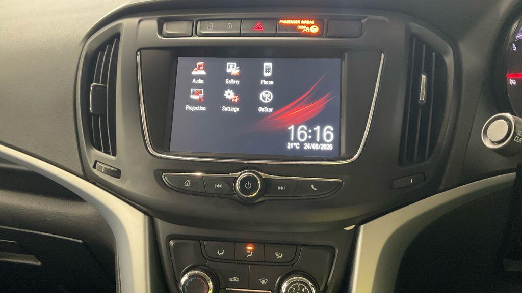 Vauxhall Zafira Tourer view 11