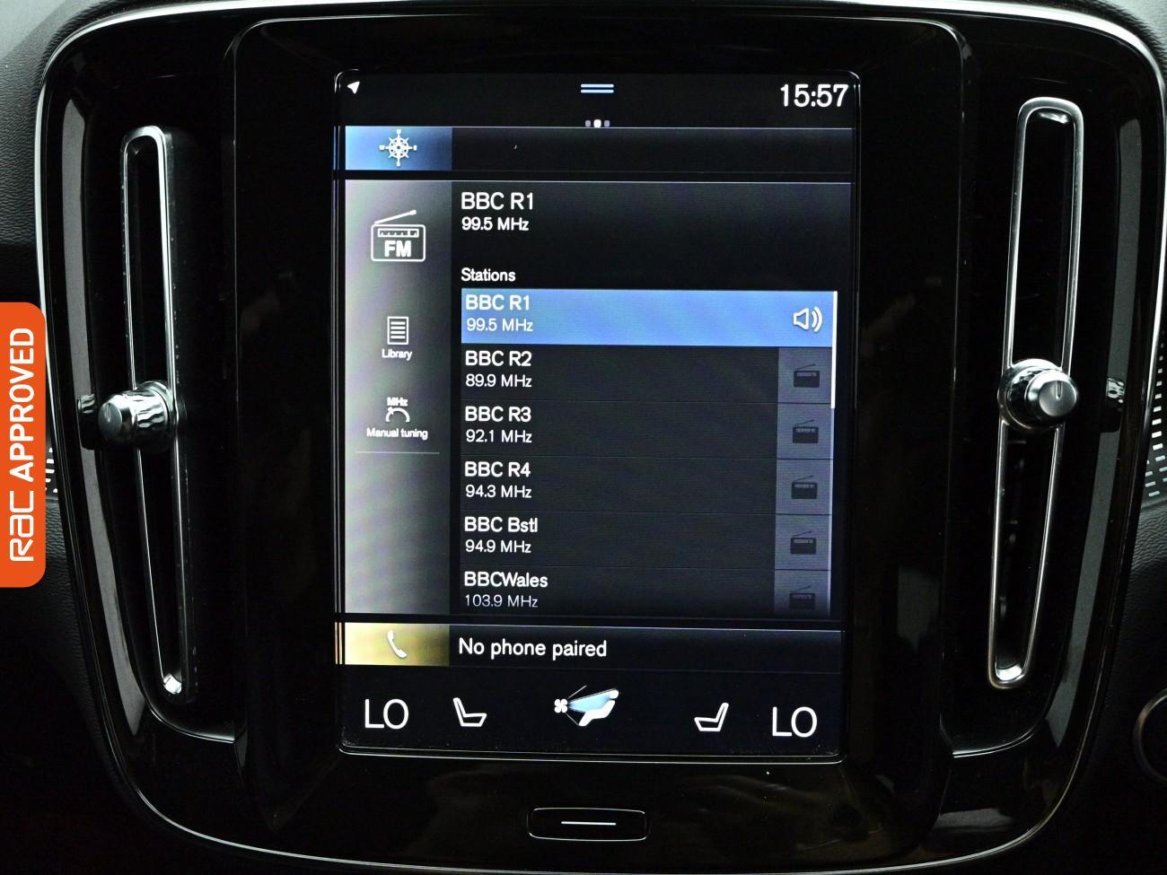 Volvo XC40 view 14