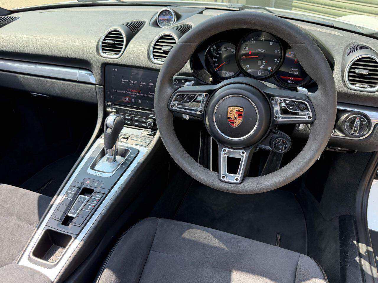Porsche 718 Boxster view 31