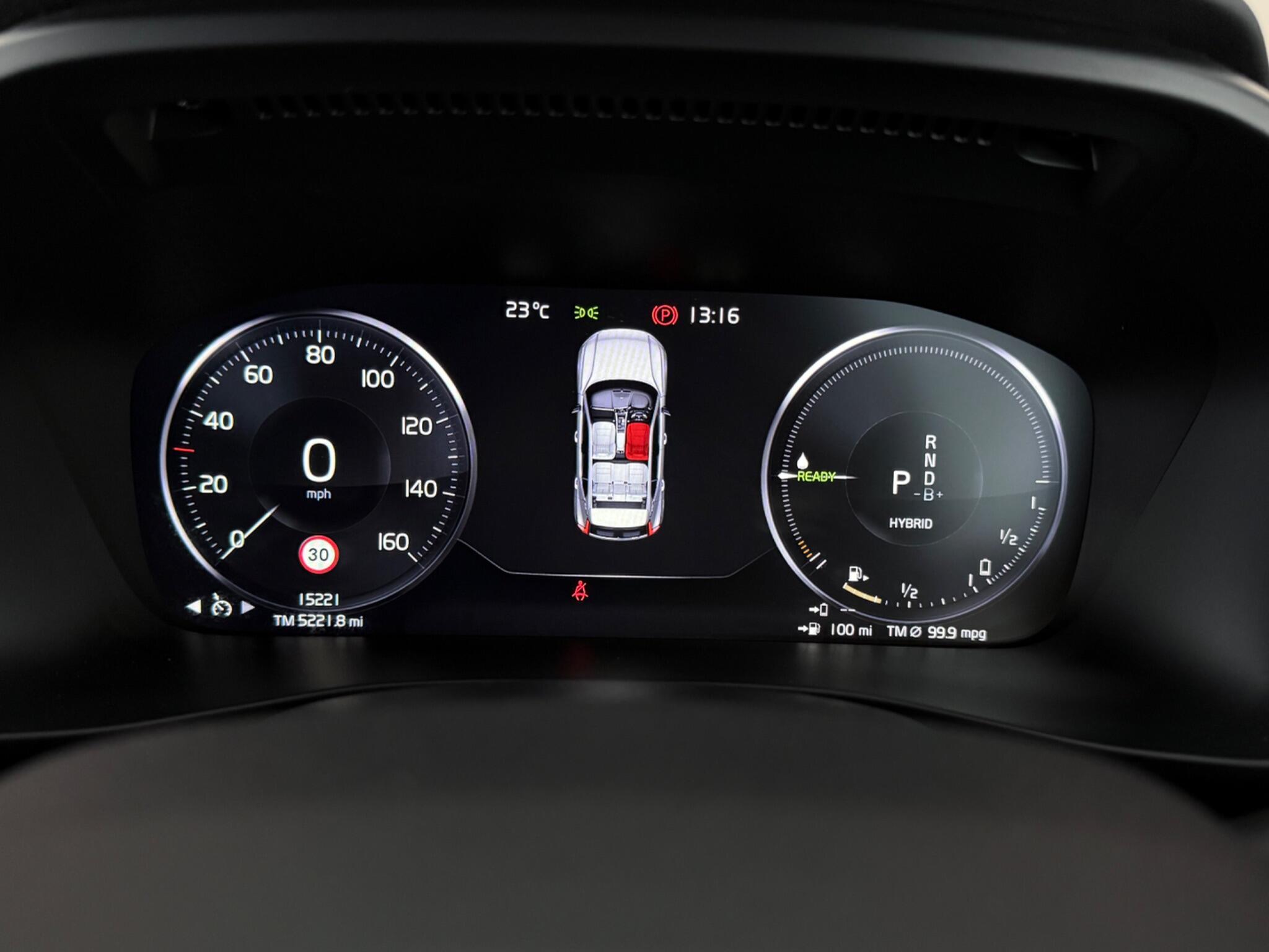 Volvo XC40 view 15