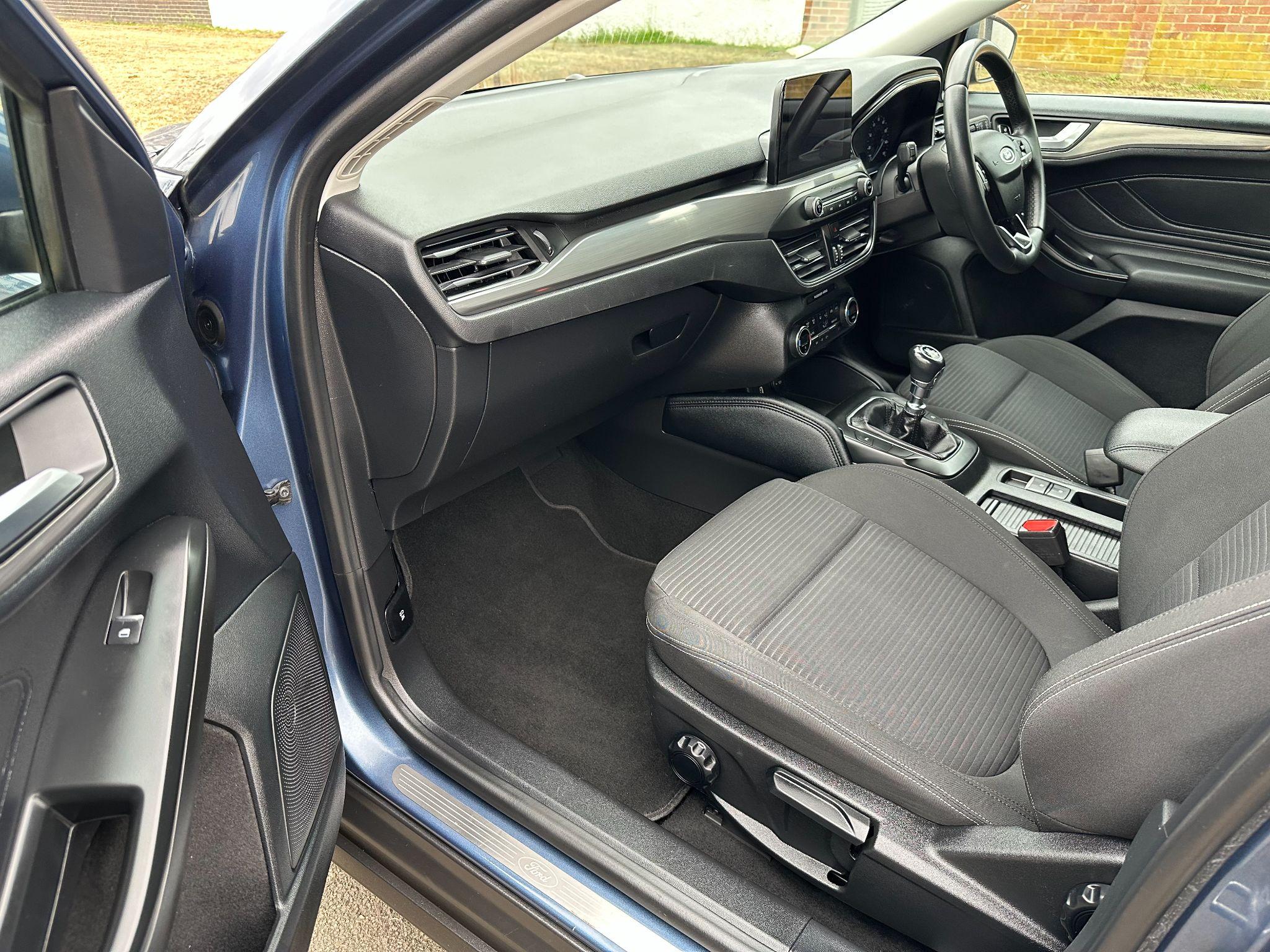 2019 Ford Focus 1.0T EcoBoost Titanium Euro 6 (s/s) 5dr • 38,500 miles image 13