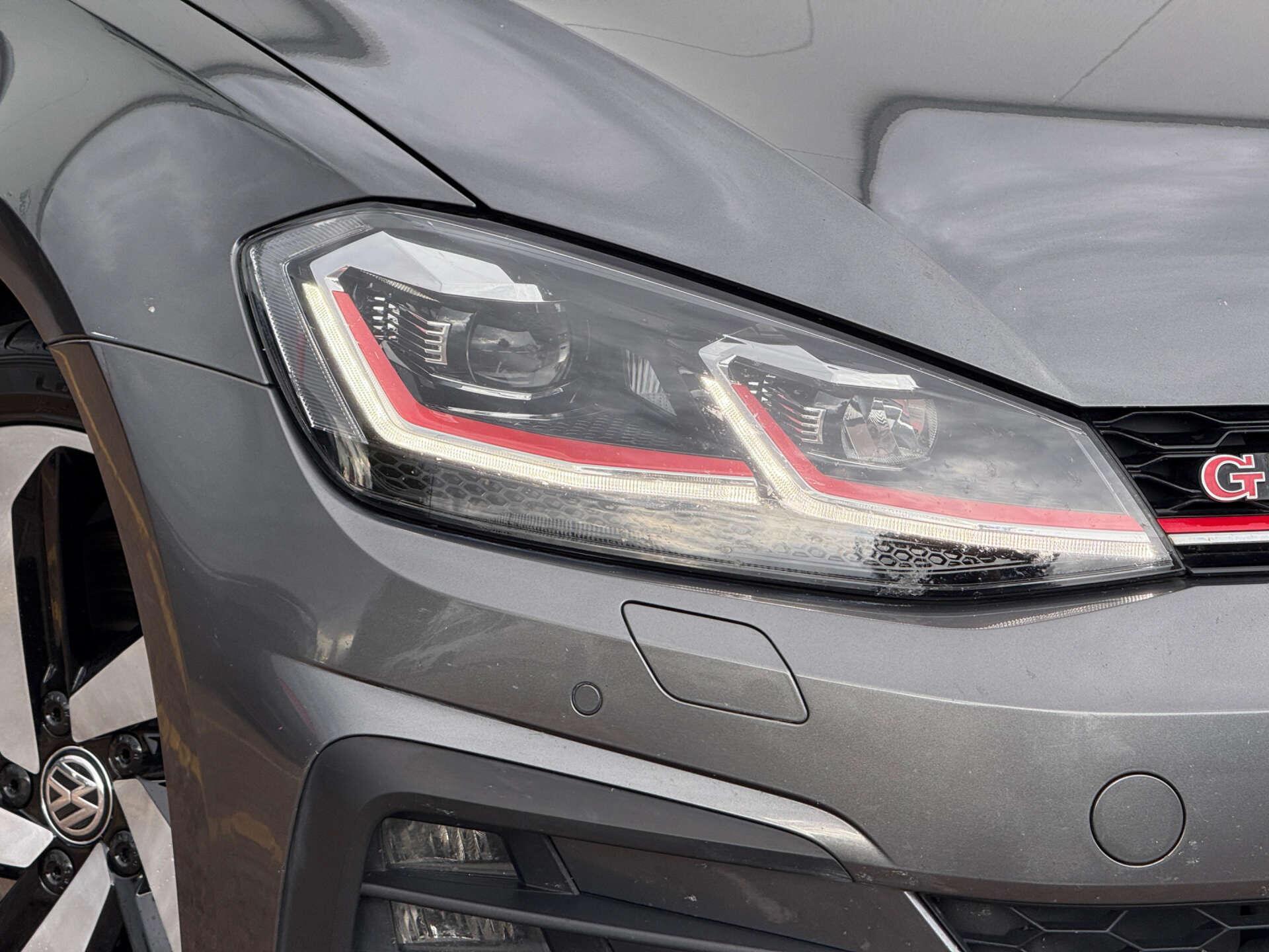 Volkswagen Golf view 16