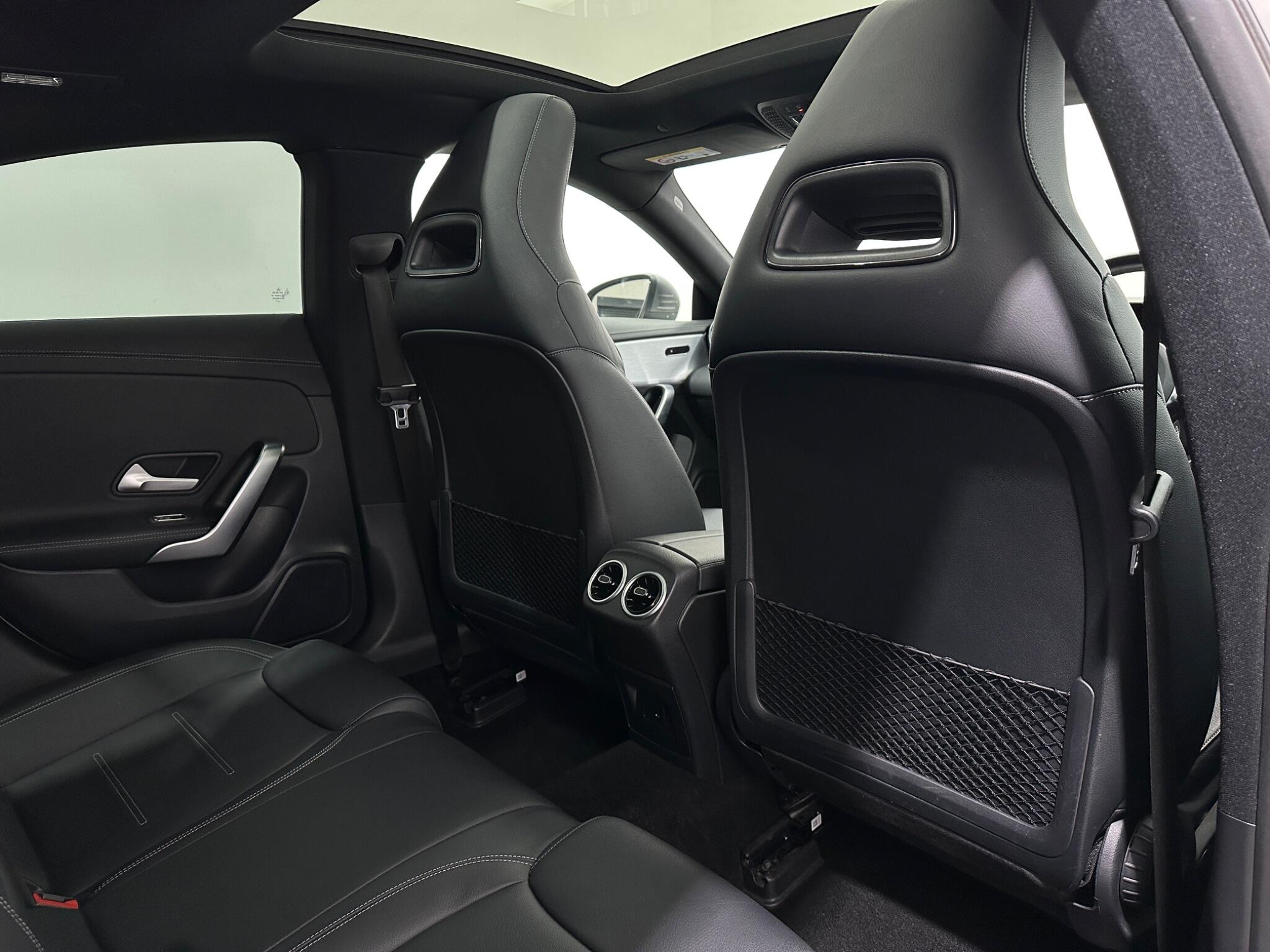 Mercedes-Benz CLA view 43