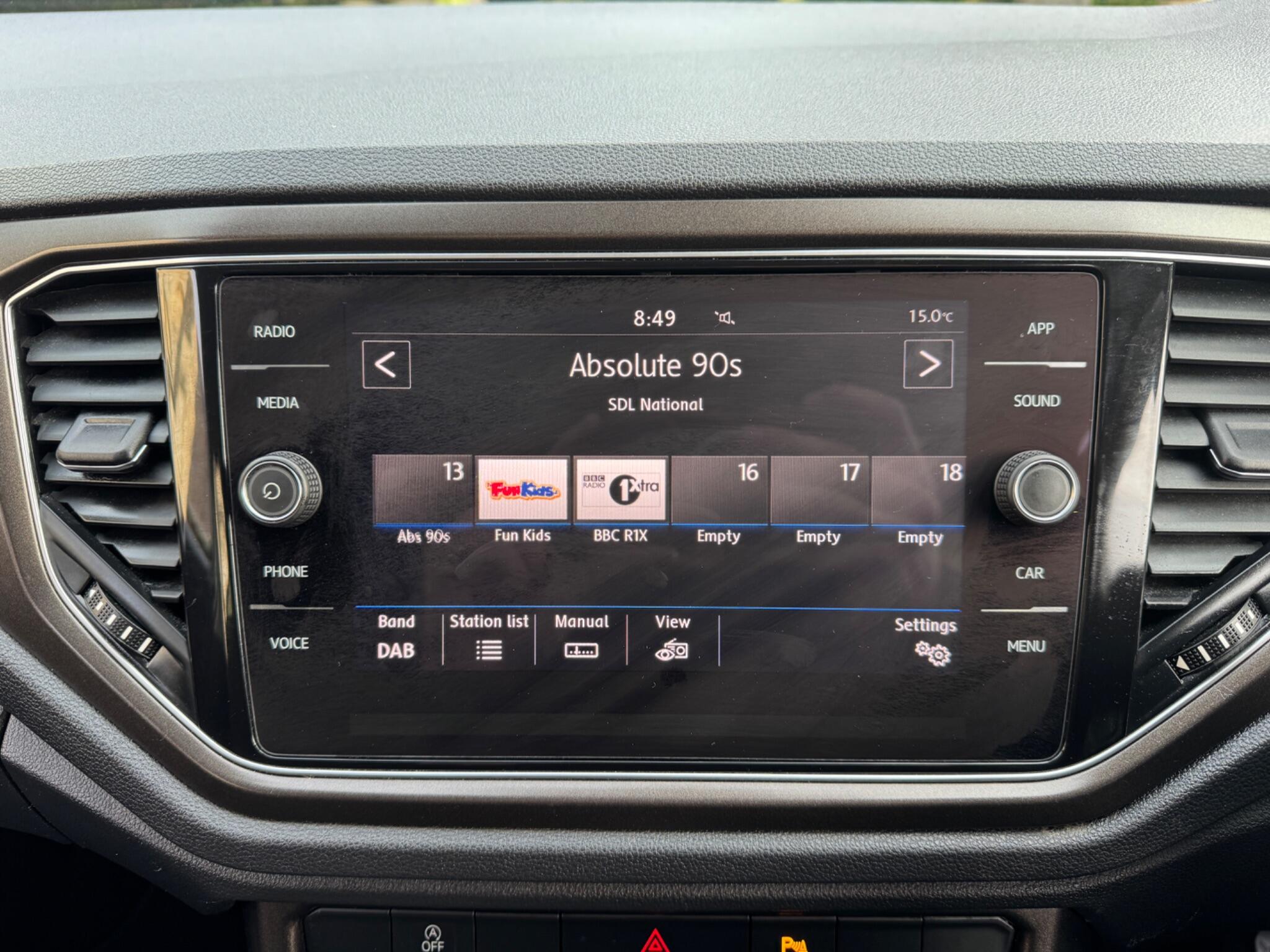 Volkswagen T-Roc view 57