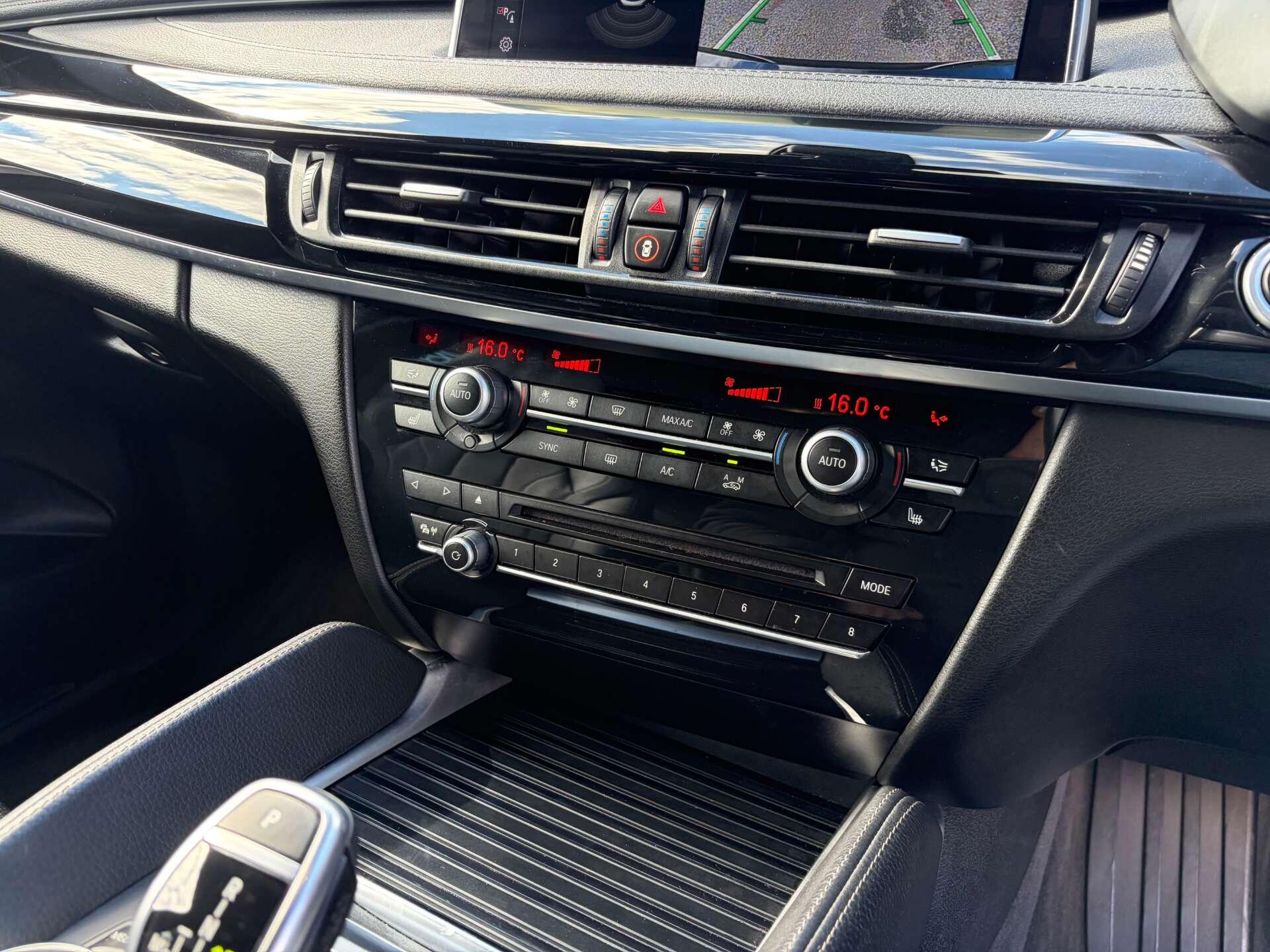 BMW X6 view 43