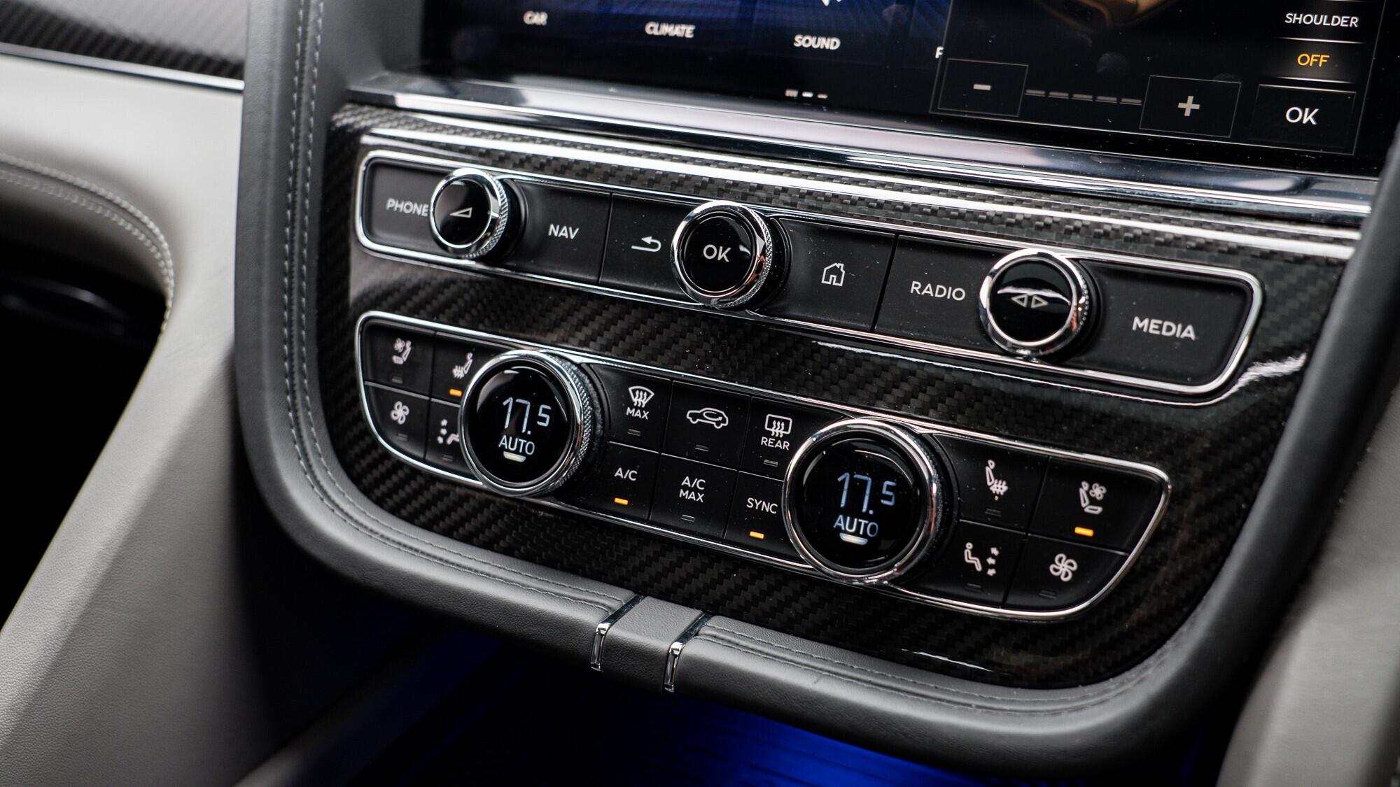 Bentley Bentayga view 60