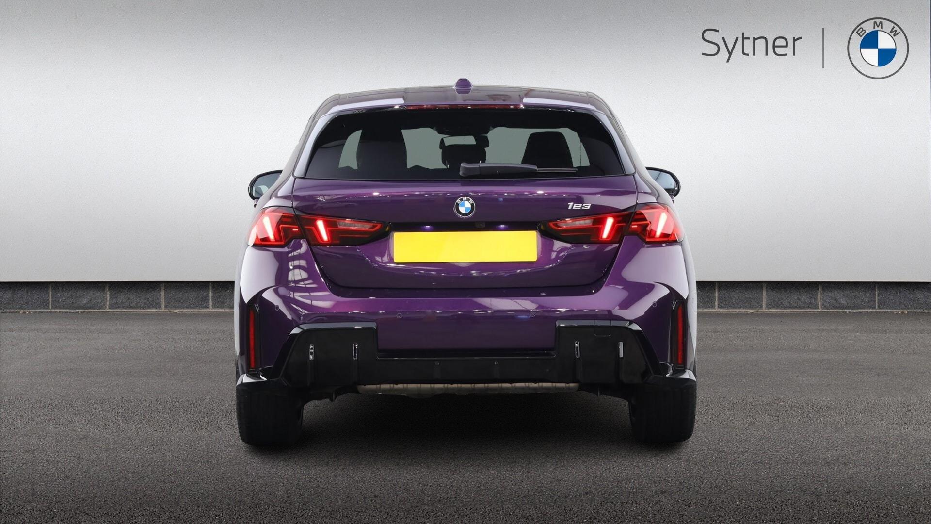 BMW 1 Series view 15