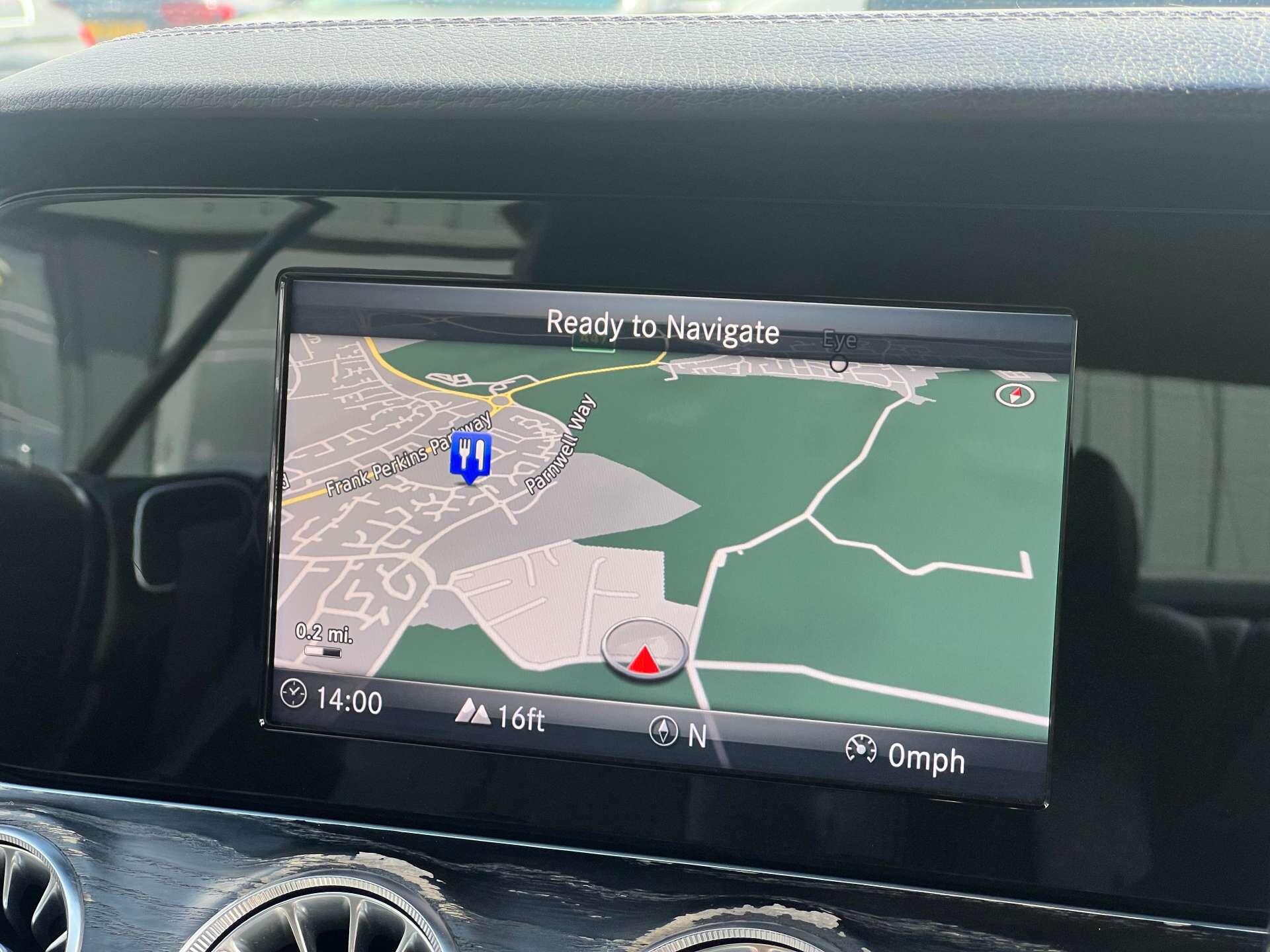 Mercedes-Benz E-Class view 24
